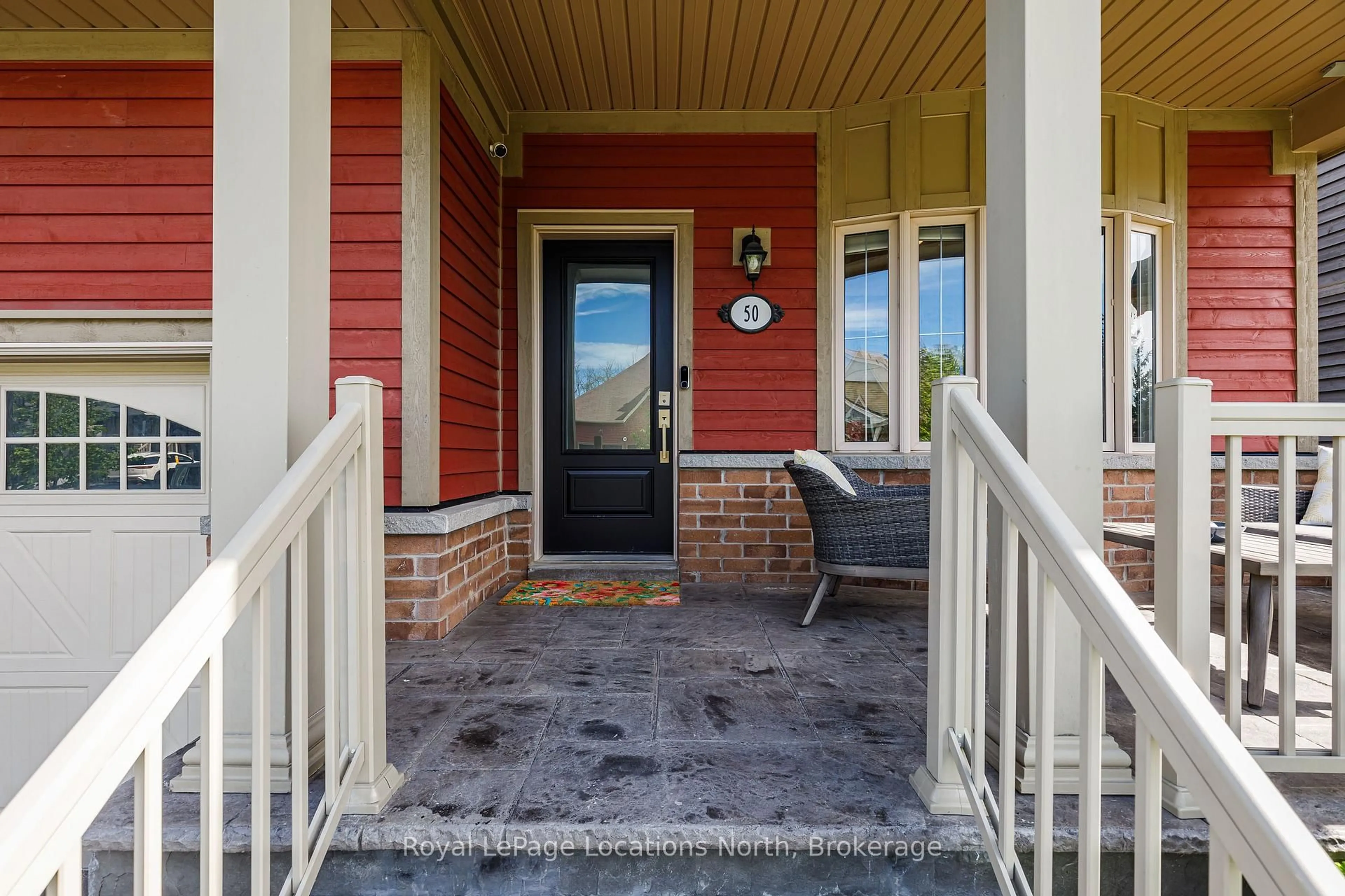 Indoor entryway for 50 Hughes St, Collingwood Ontario L9Y 3Z1