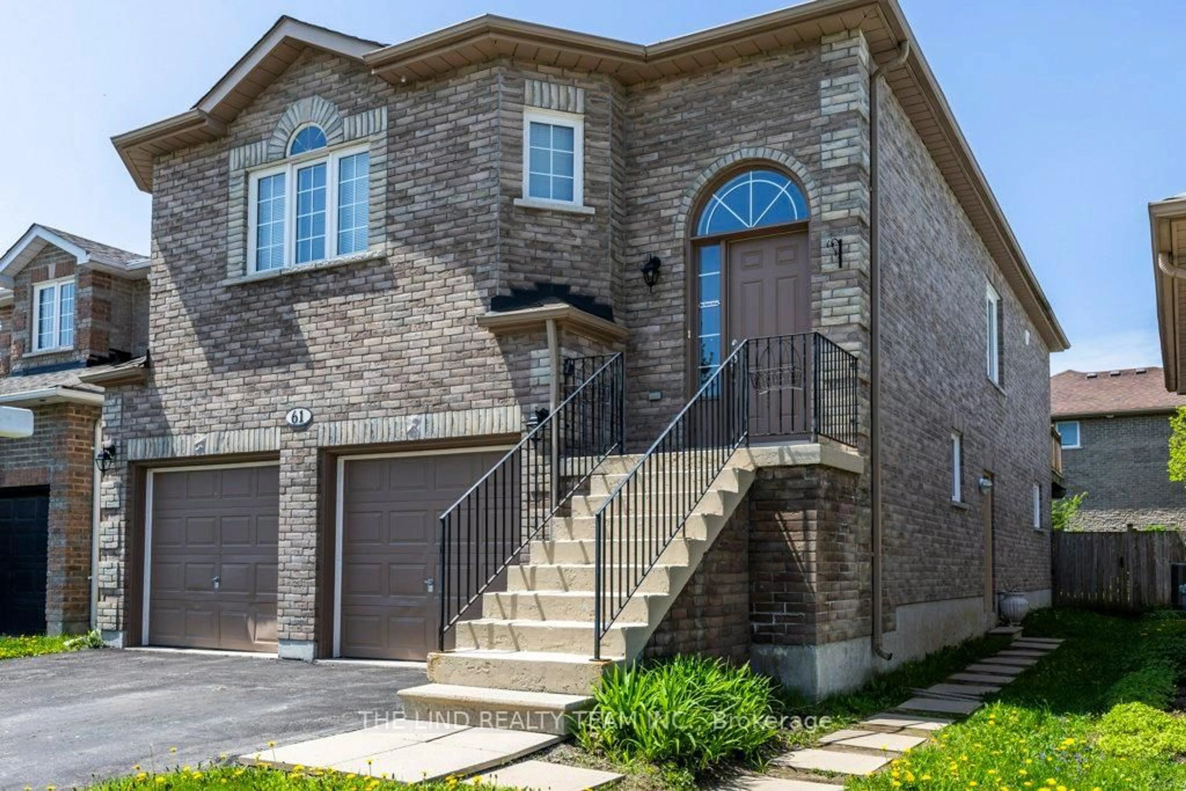Home with brick exterior material, street for 61 Mcintyre Dr, Barrie Ontario L4N 5C5