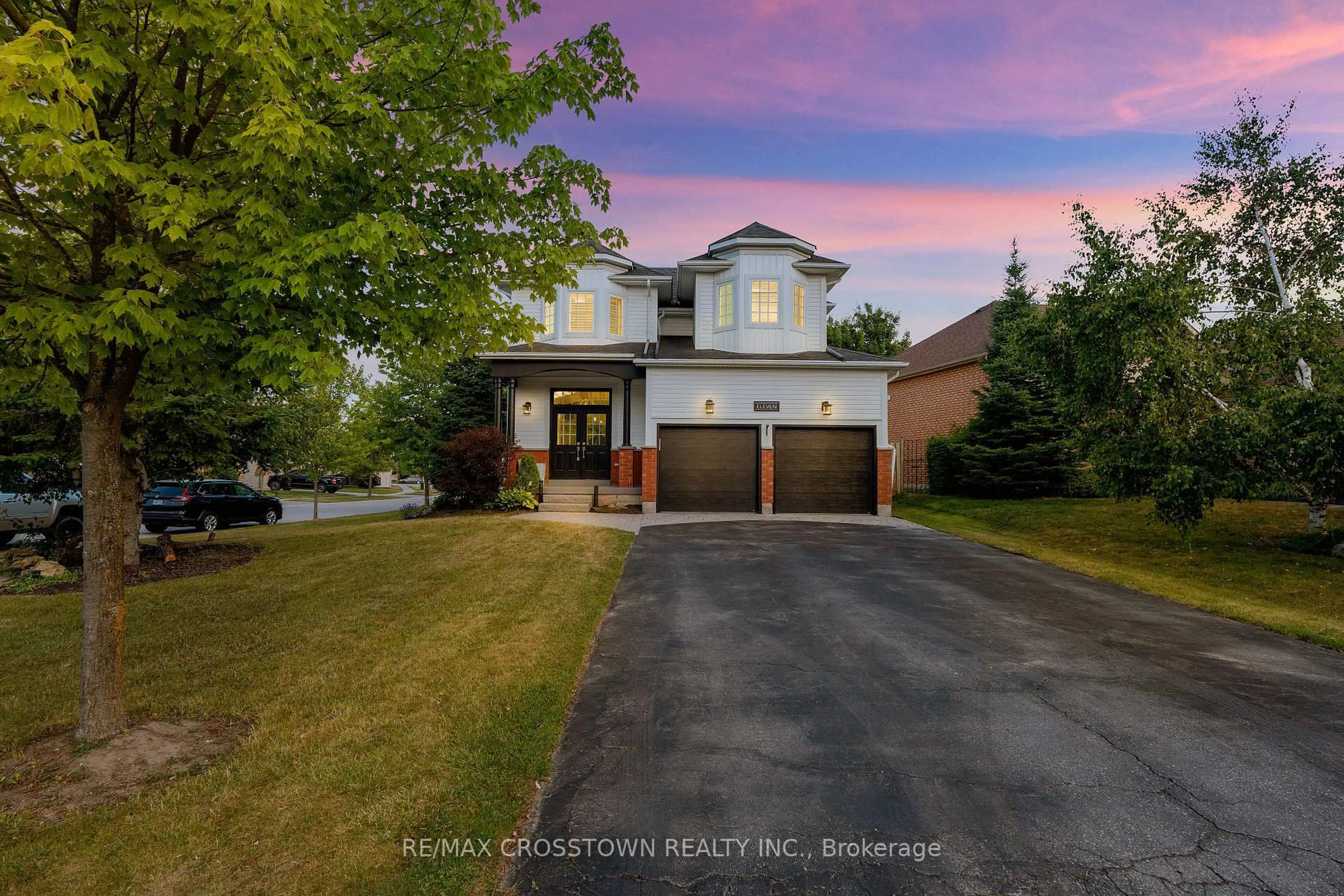 Home with brick exterior material, street for 11 Kensington Tr, Barrie Ontario L4N 0K5