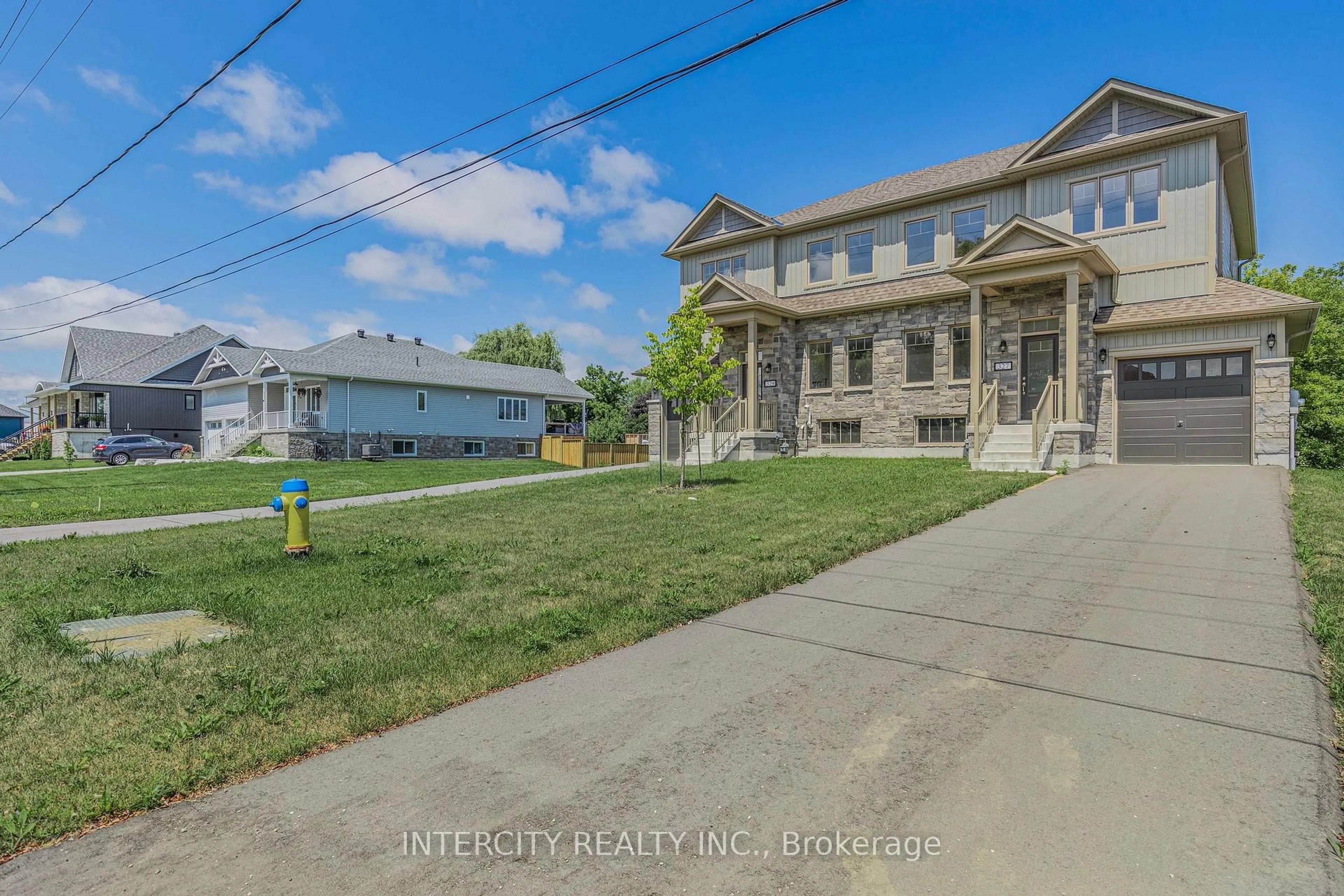 A pic from outside/outdoor area/front of a property/back of a property/a pic from drone, street for 327 Quebec St, Clearview Ontario L0M 1S0