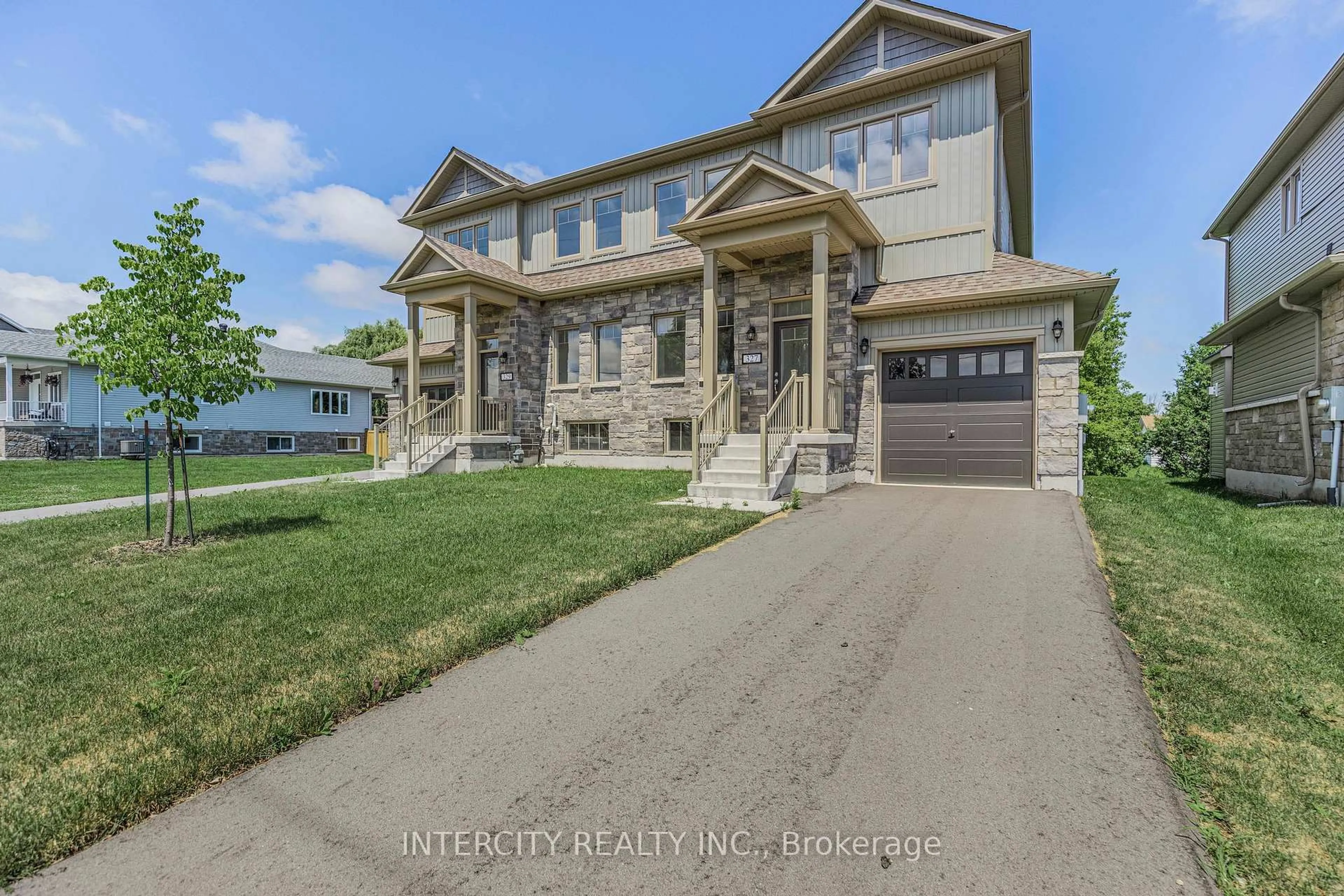 Unknown for 327 Quebec St, Clearview Ontario L0M 1S0