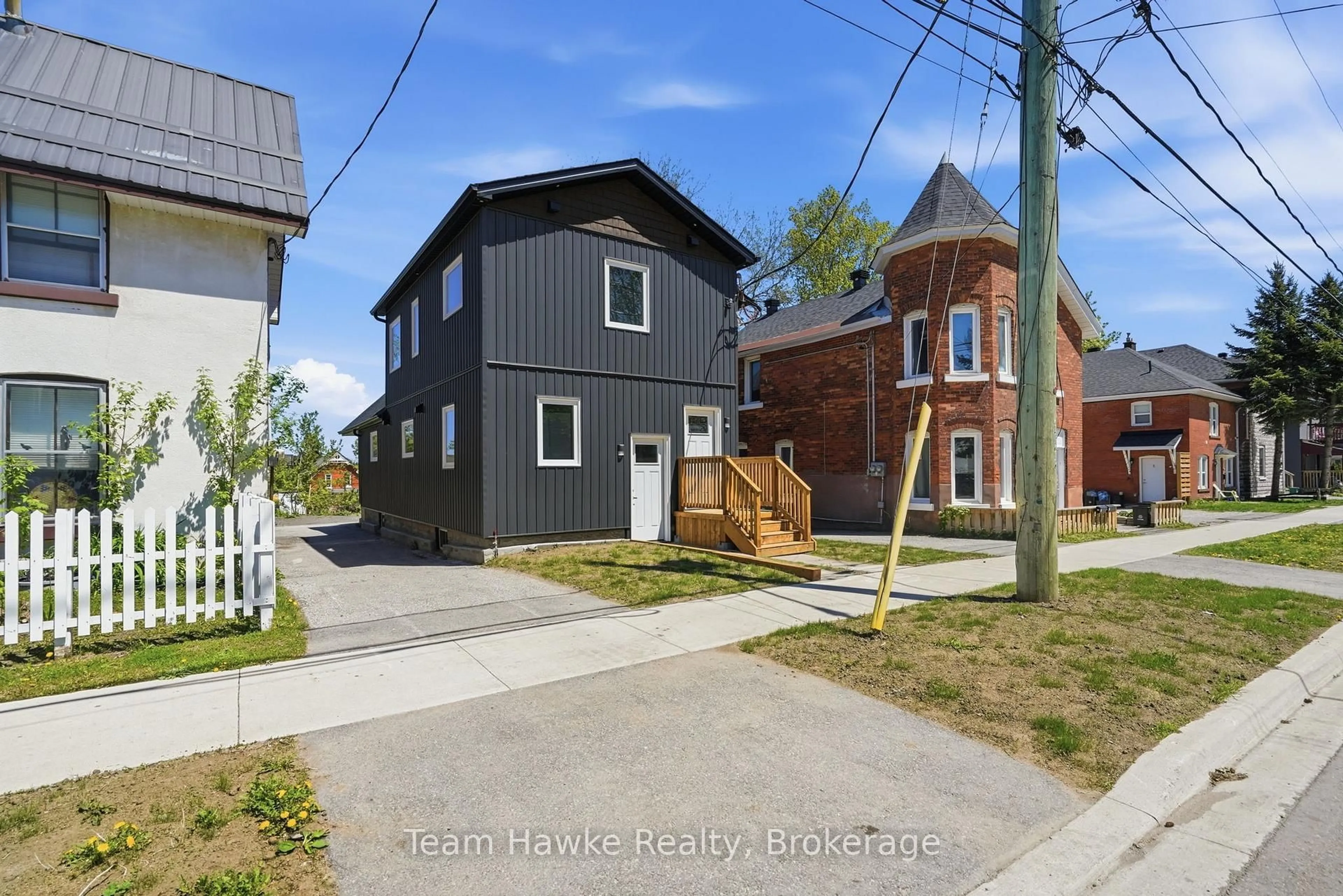Unknown for 64 Matchedash St, Orillia Ontario L3V 4W5