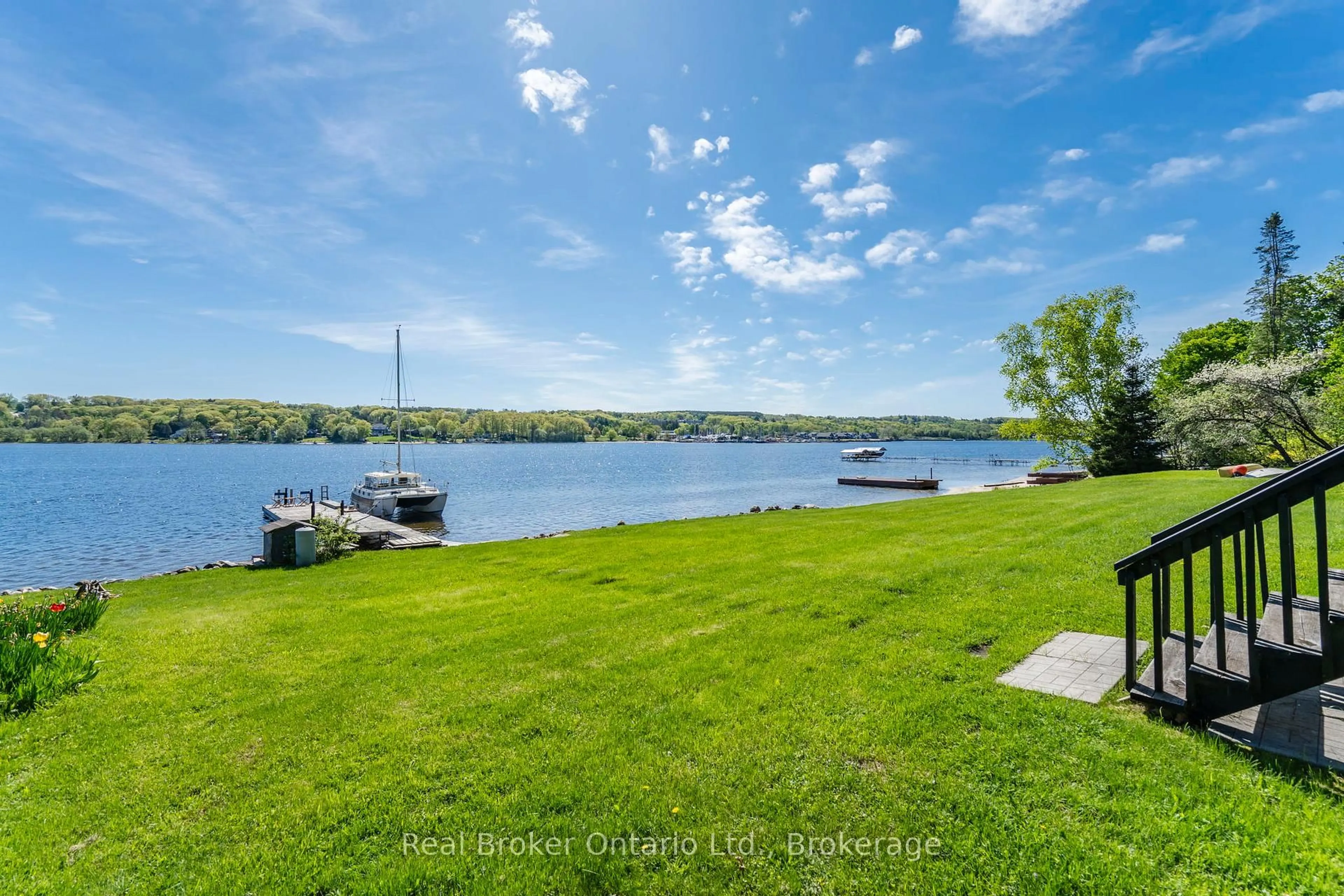 A pic from outside/outdoor area/front of a property/back of a property/a pic from drone, water/lake/river/ocean view for 437 Champlain Rd, Penetanguishene Ontario L9M 1S5