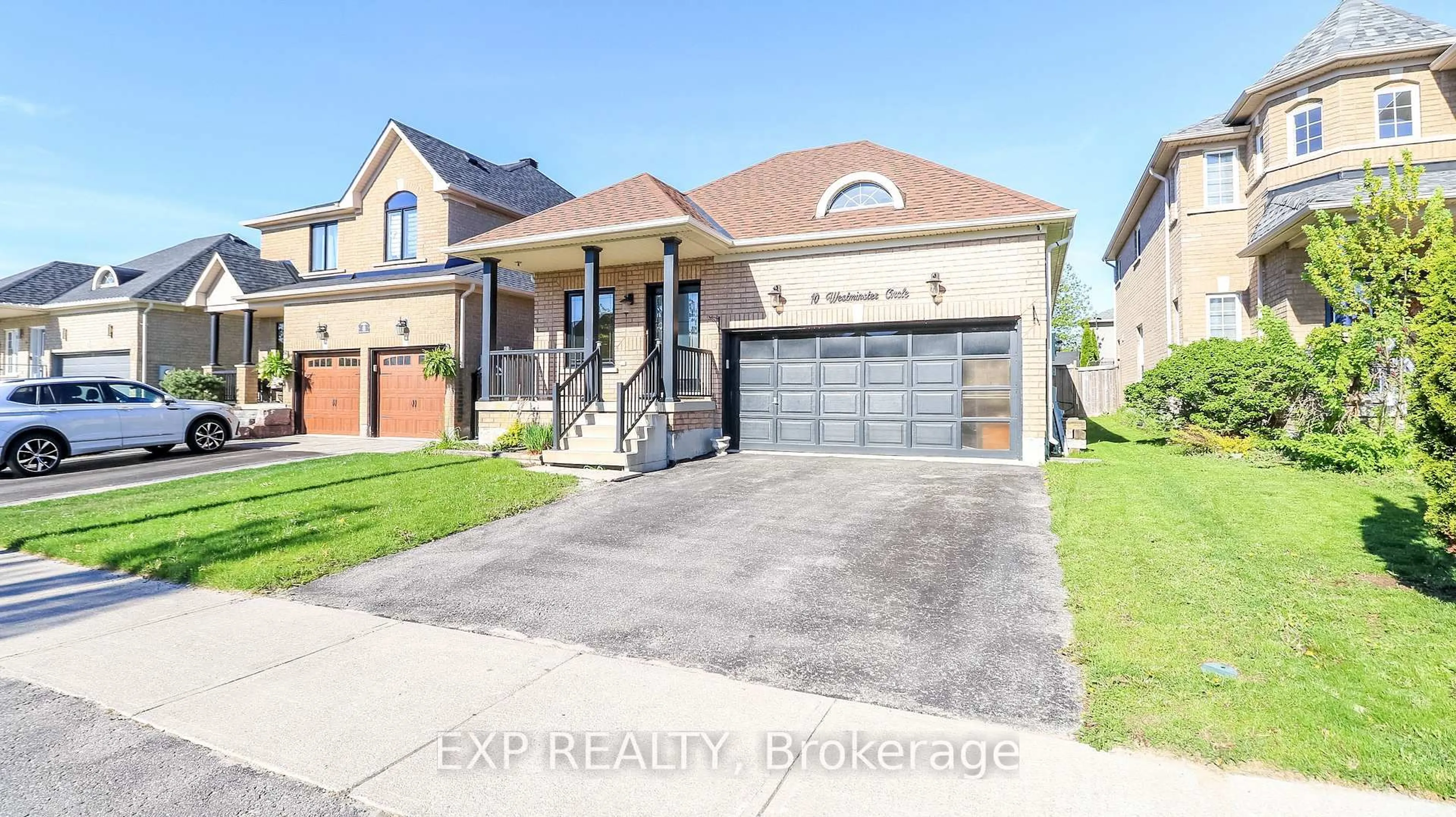 Home with brick exterior material, street for 10 Westminster Circ, Barrie Ontario L4M 0A3