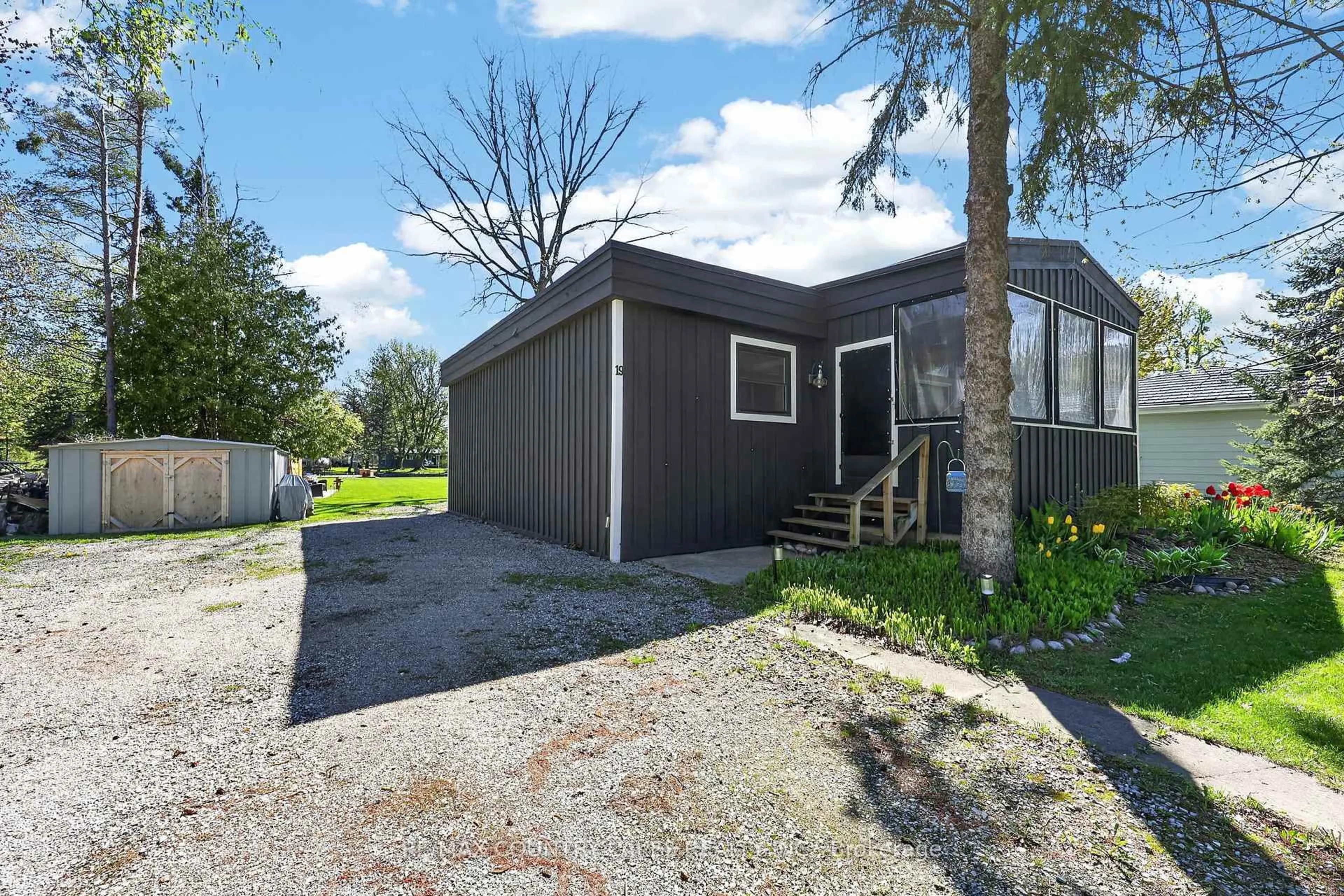 Shed for 19 Poplar Cres, Ramara Ontario L0K 1B0