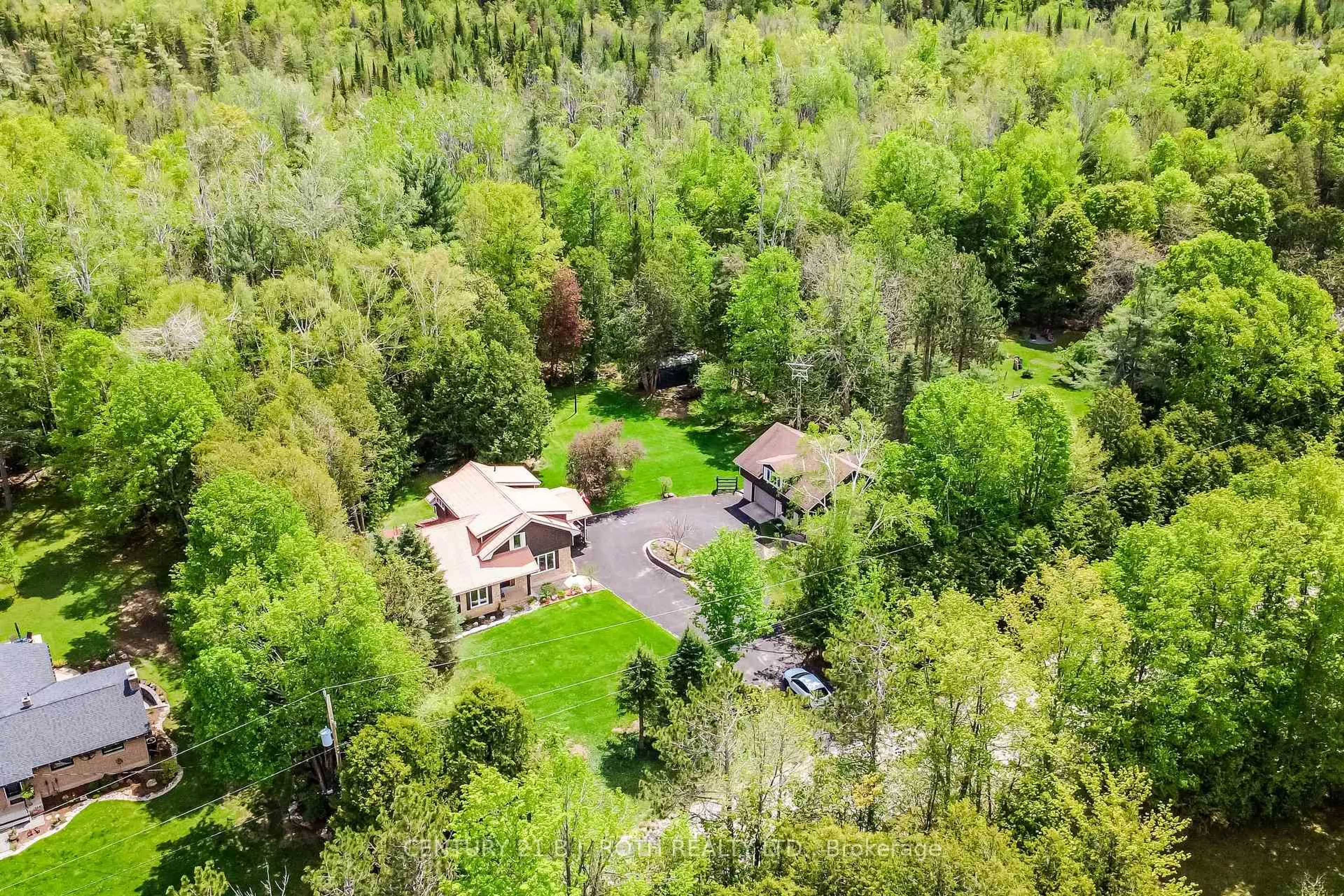 A pic from outside/outdoor area/front of a property/back of a property/a pic from drone, forest/trees view for 1629 Mt. St. Louis Rd, Oro-Medonte Ontario L0K 1E0