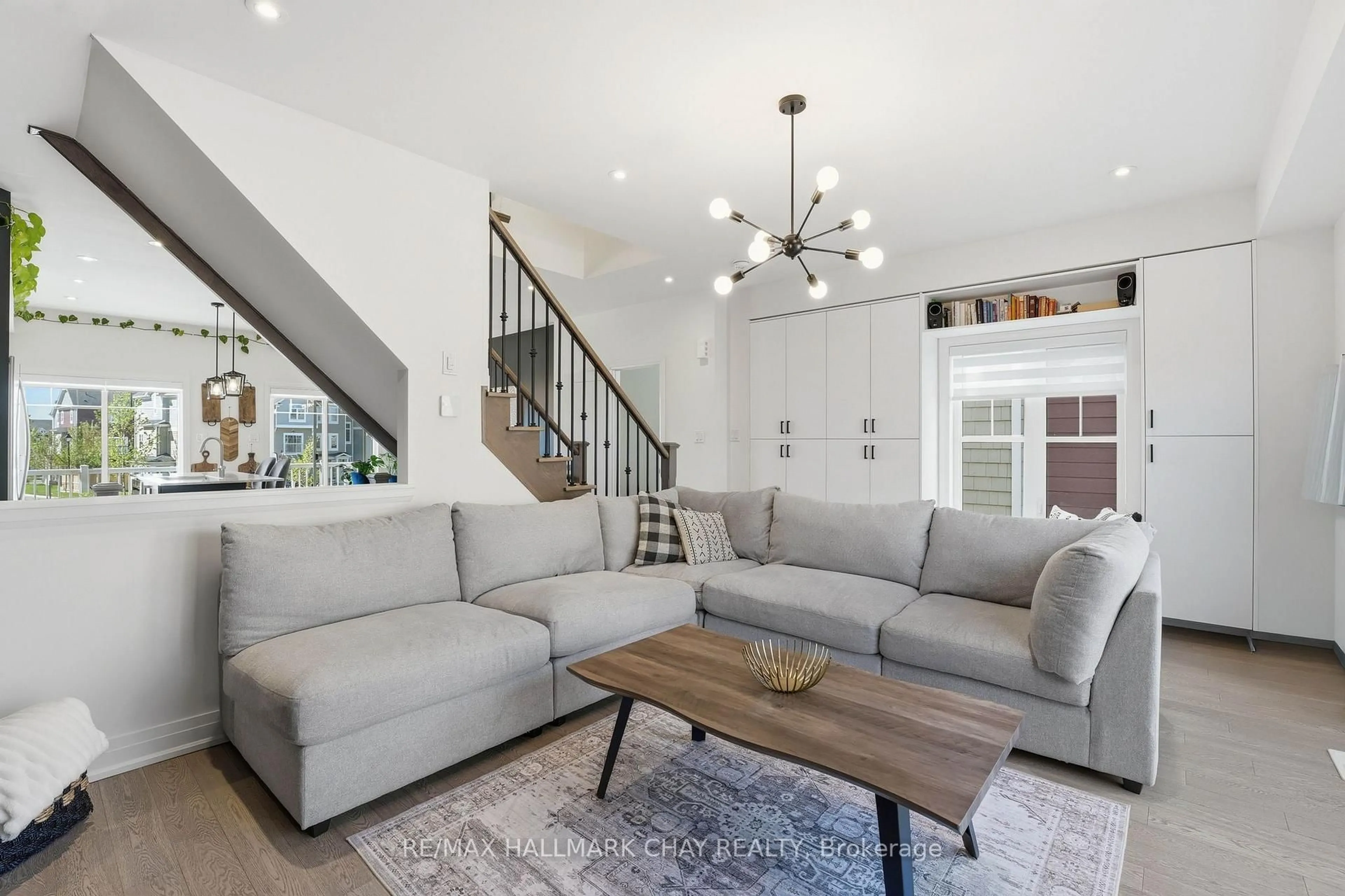 Living room with furniture, unknown for 29 Shelburne Ave, Wasaga Beach Ontario L9Z 0J4