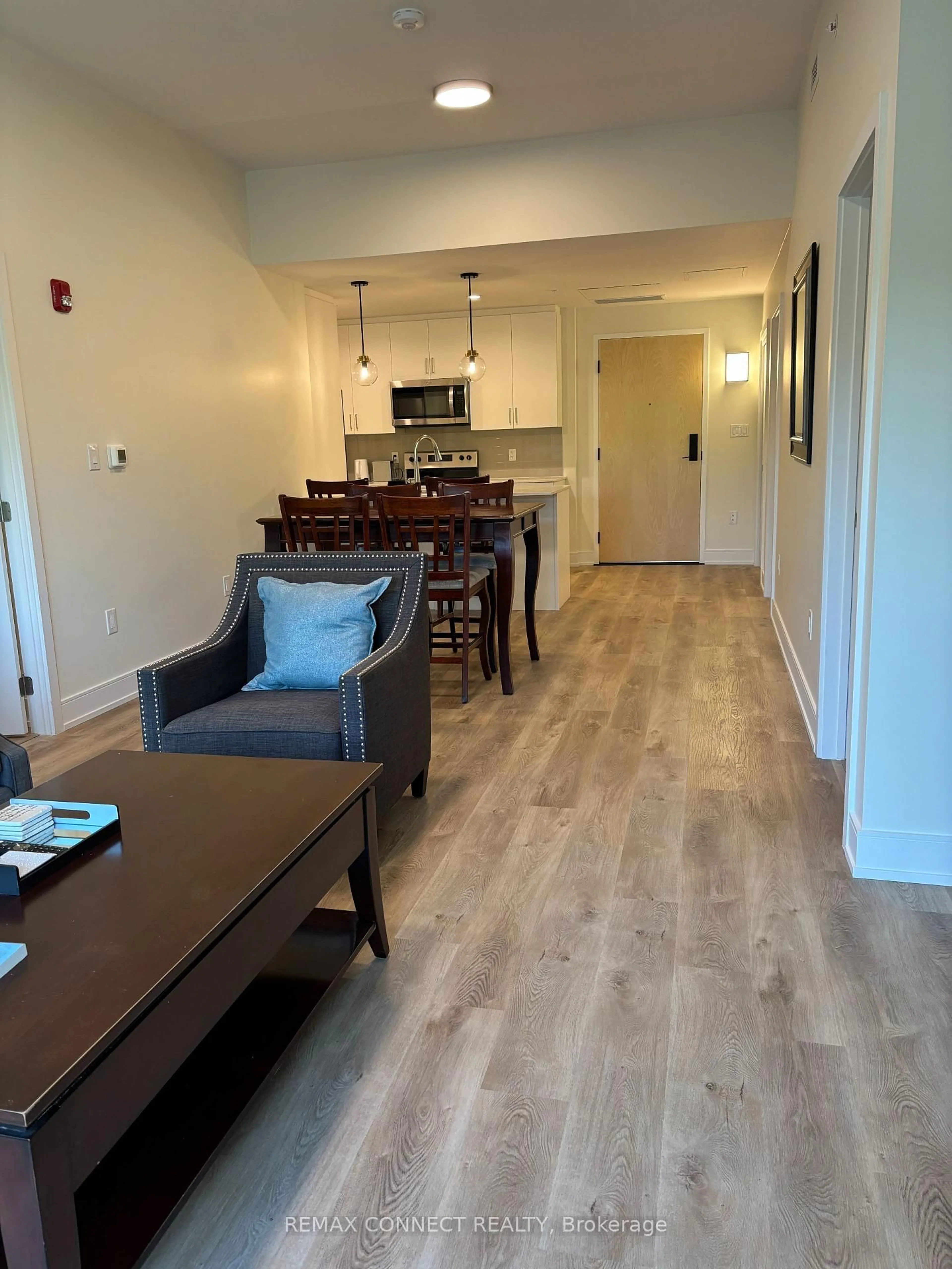 A pic of a room for 121 Mary St #310, Clearview Ontario L0M 1G0