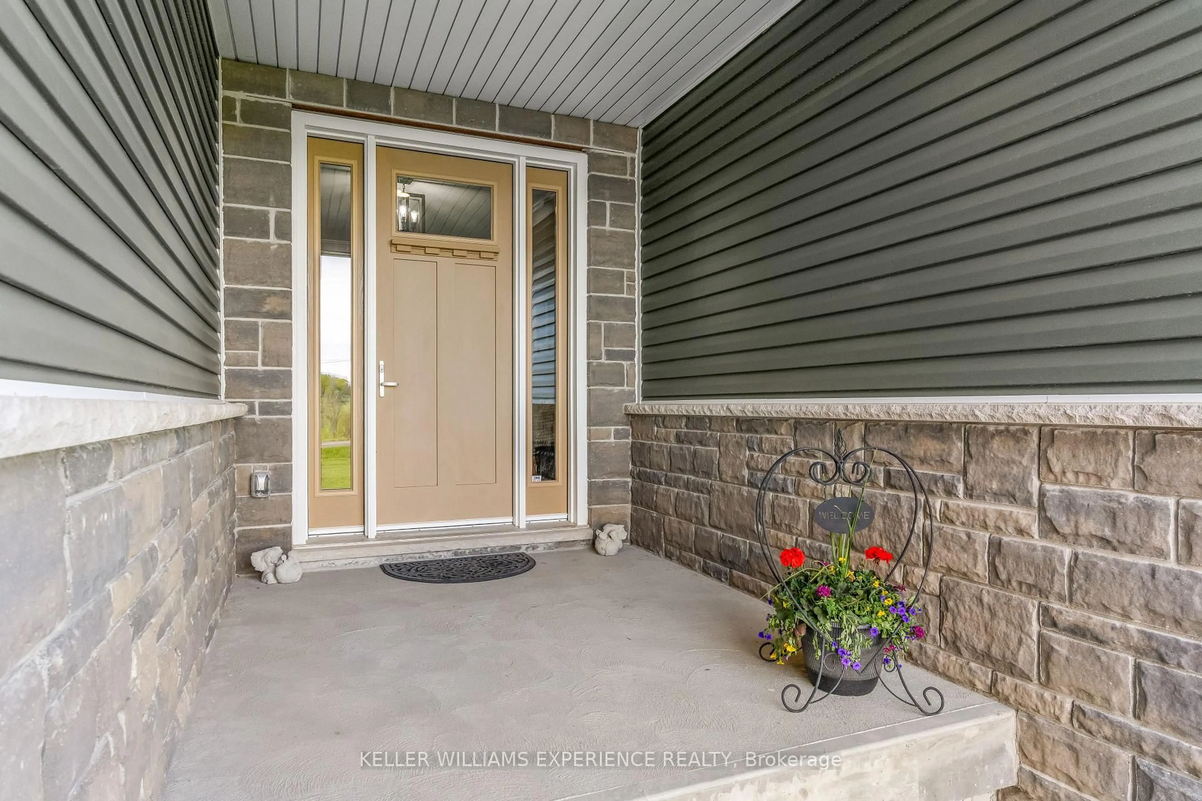 Indoor entryway for 1600 Concession M & N Rd, Ramara Ontario L0K 2B0