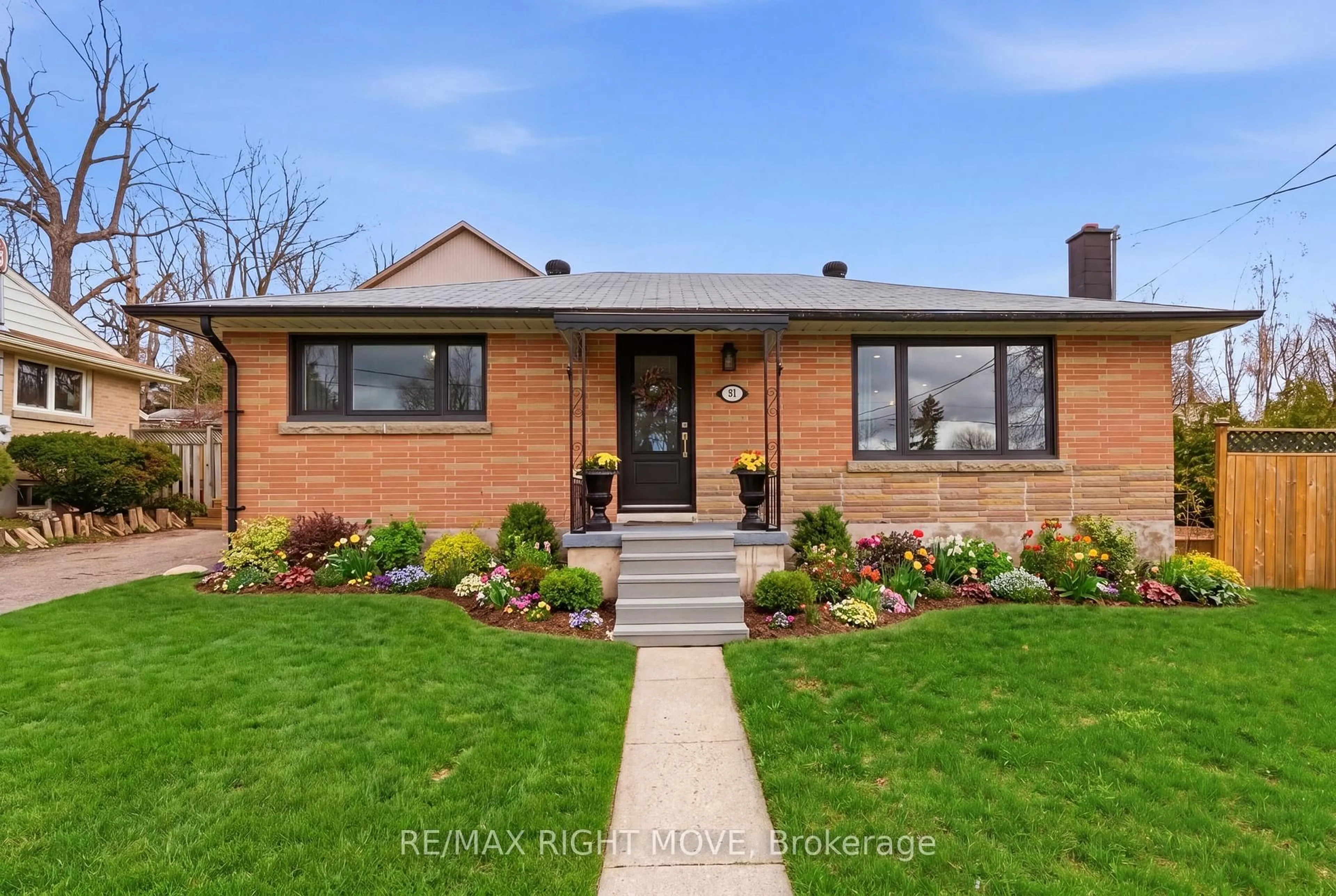 Home with brick exterior material, street for 84 Brant St, Orillia Ontario L3V 3N9