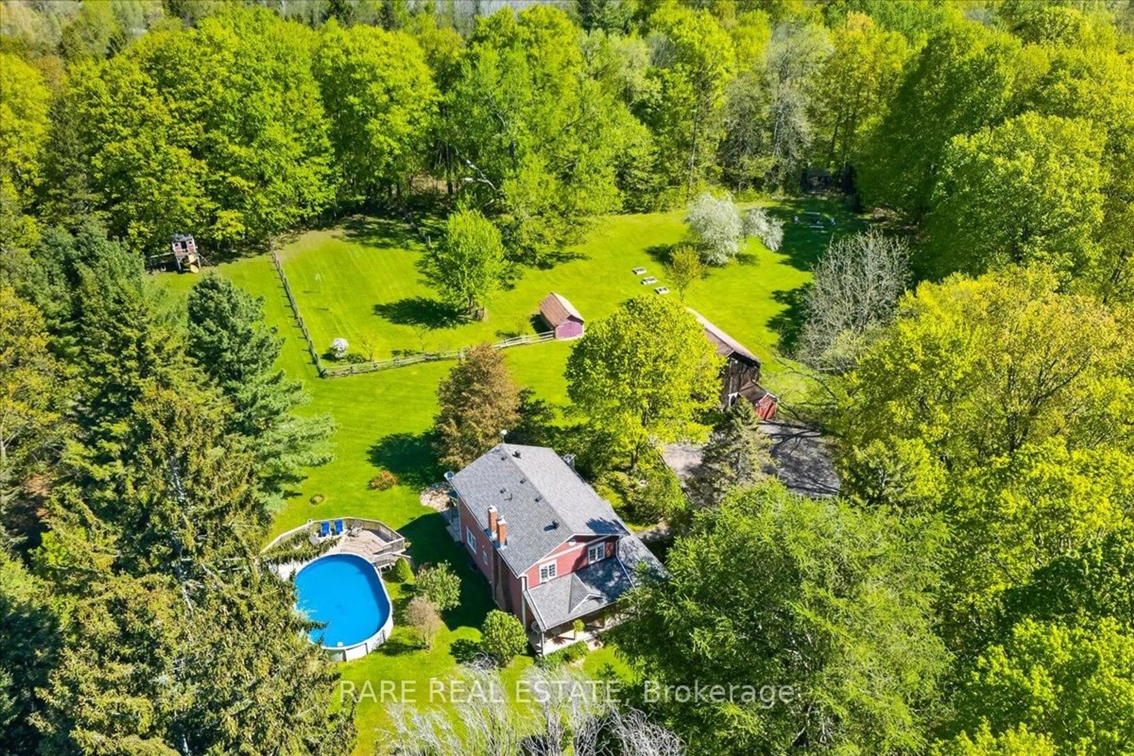 A pic from outside/outdoor area/front of a property/back of a property/a pic from drone, forest/trees view for 5284 3 Sunnidale Conc, Clearview Ontario L0M 1N0
