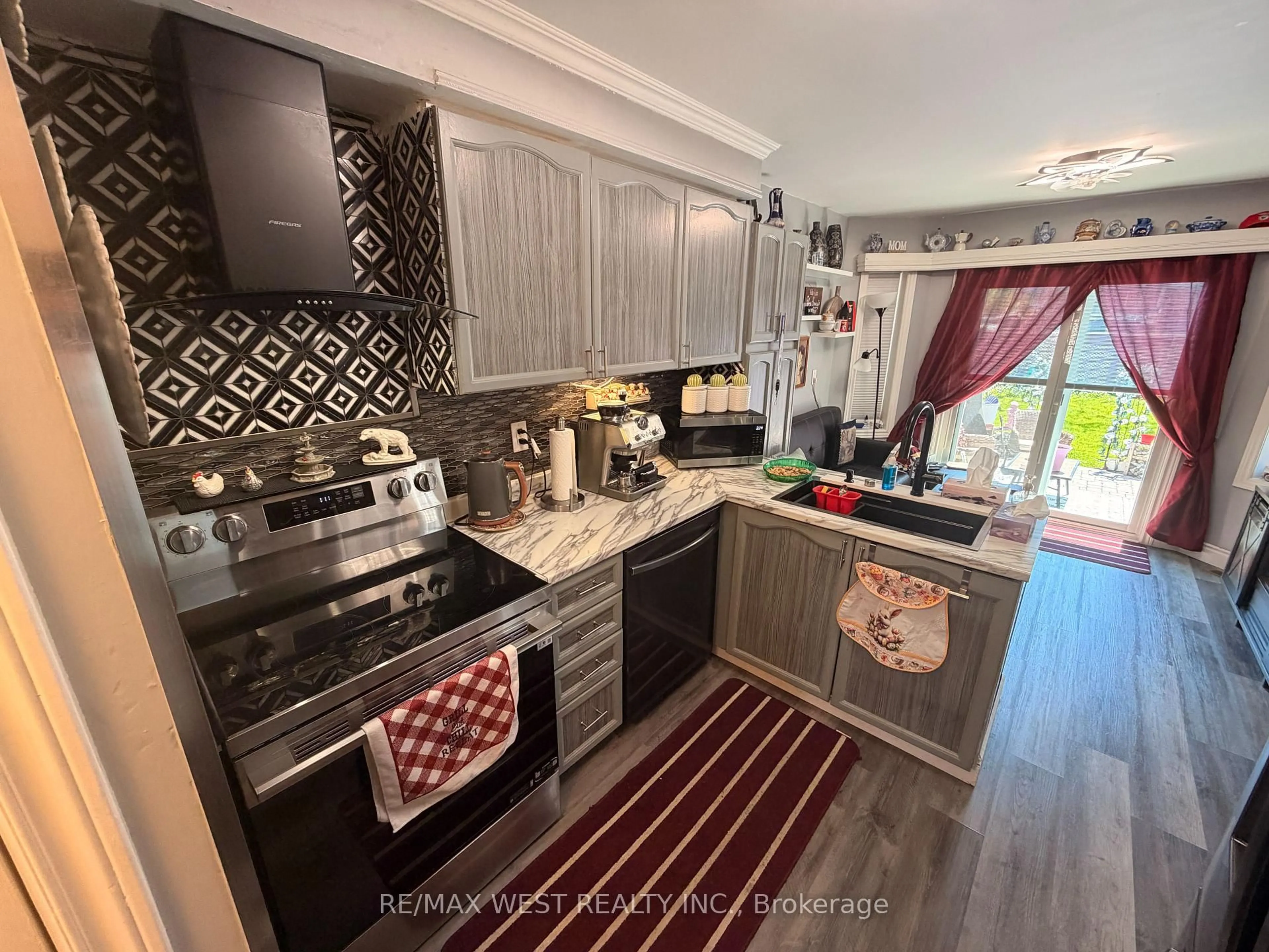 Unknown for 87 Athabaska Rd, Barrie Ontario L4N 8E9
