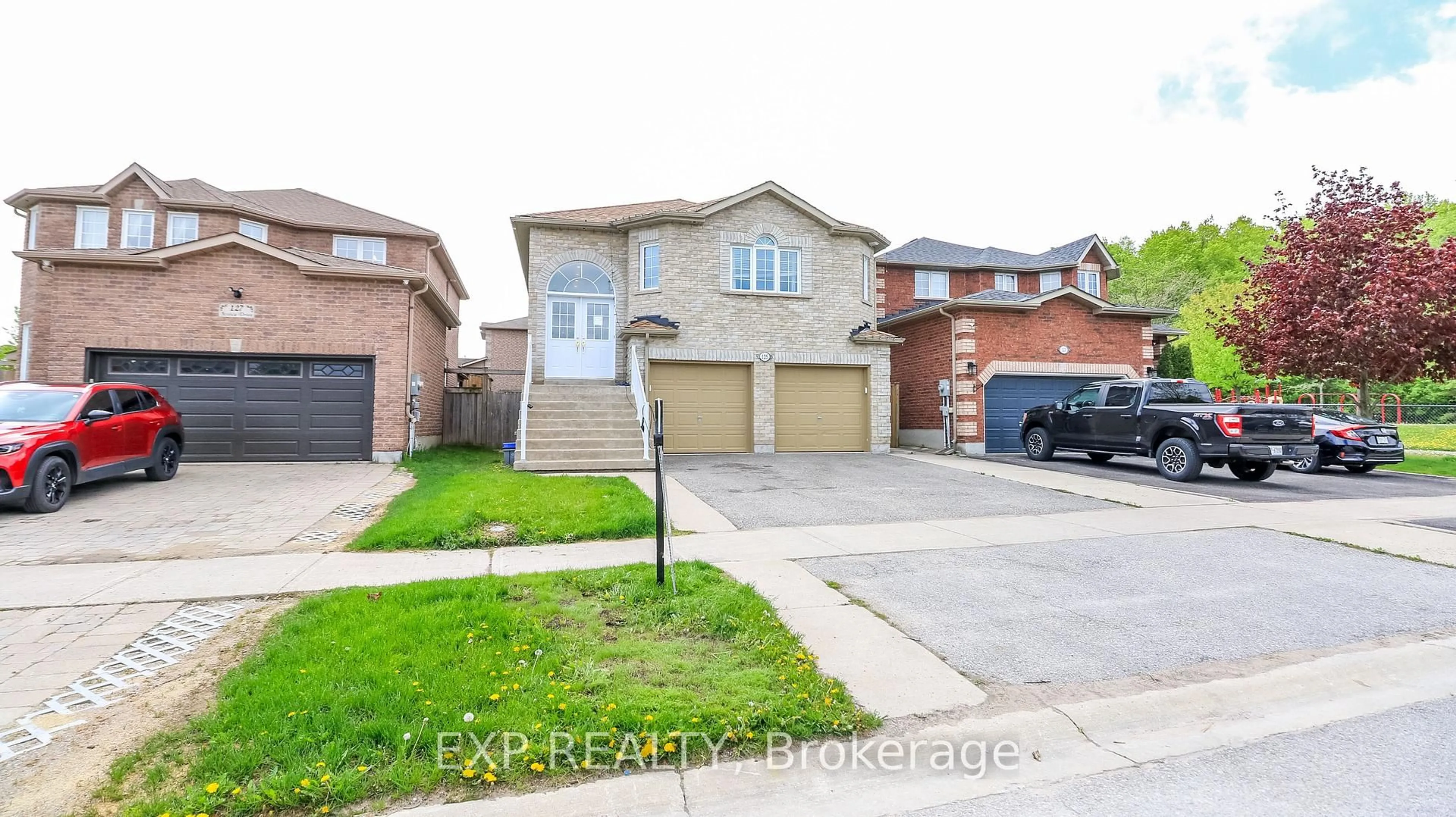 Home with brick exterior material, street for 125 Jessica Dr, Barrie Ontario L4N 5Z5