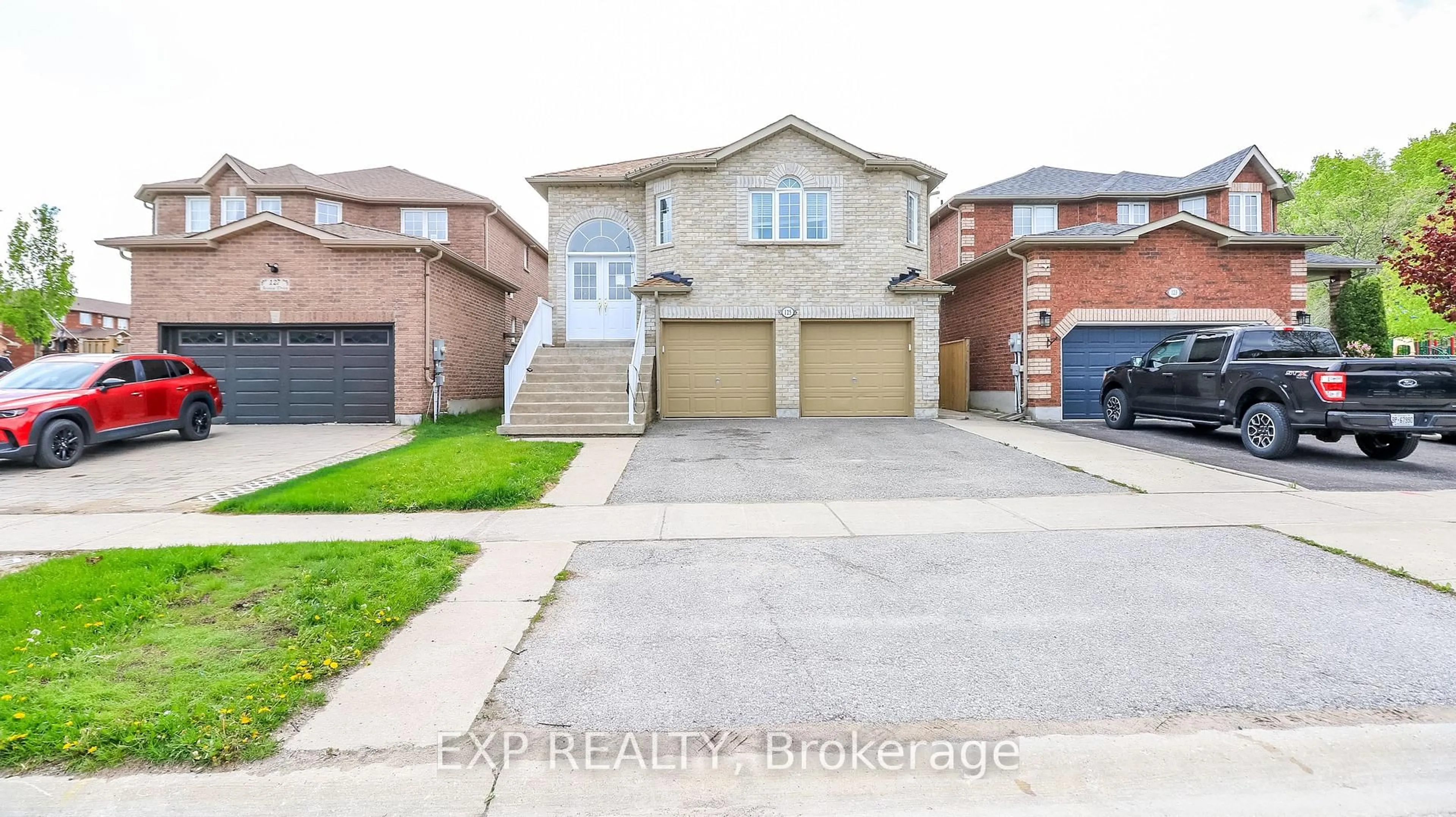 Home with brick exterior material, street for 125 Jessica Dr, Barrie Ontario L4N 5Z5