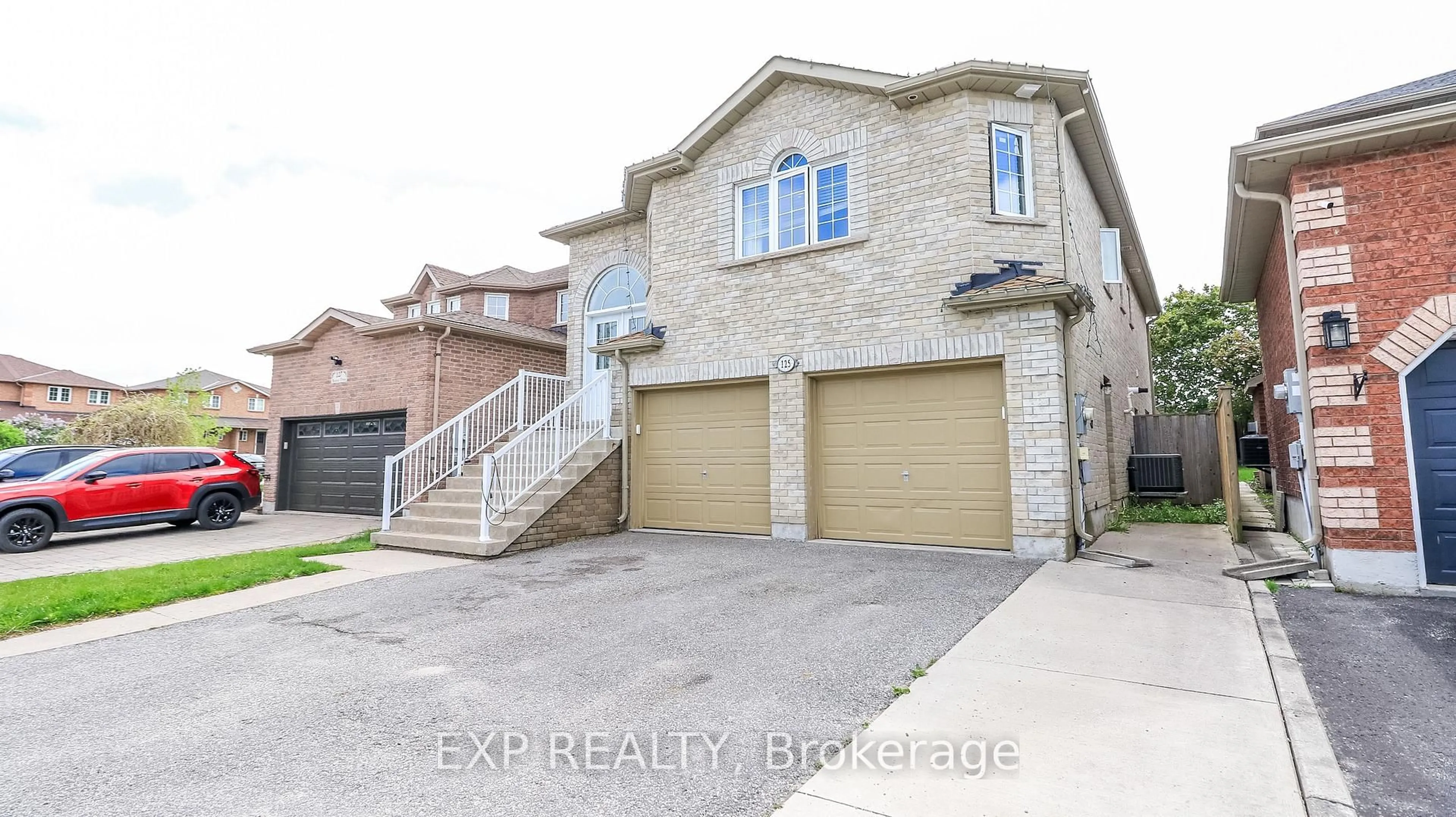 Home with brick exterior material, street for 125 Jessica Dr, Barrie Ontario L4N 5Z5