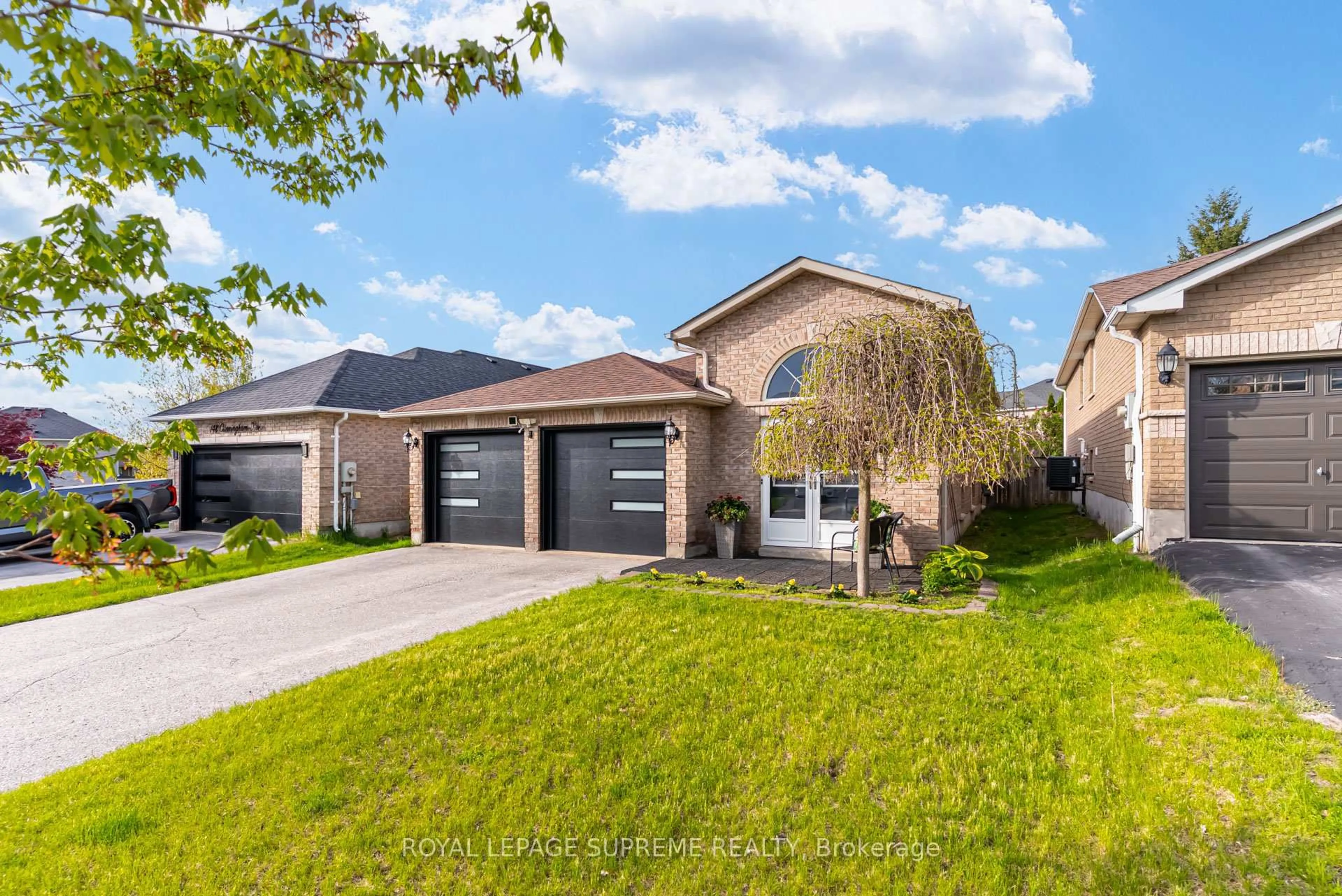 Home with brick exterior material, street for 146 Cunningham Dr, Barrie Ontario L4N 5R3
