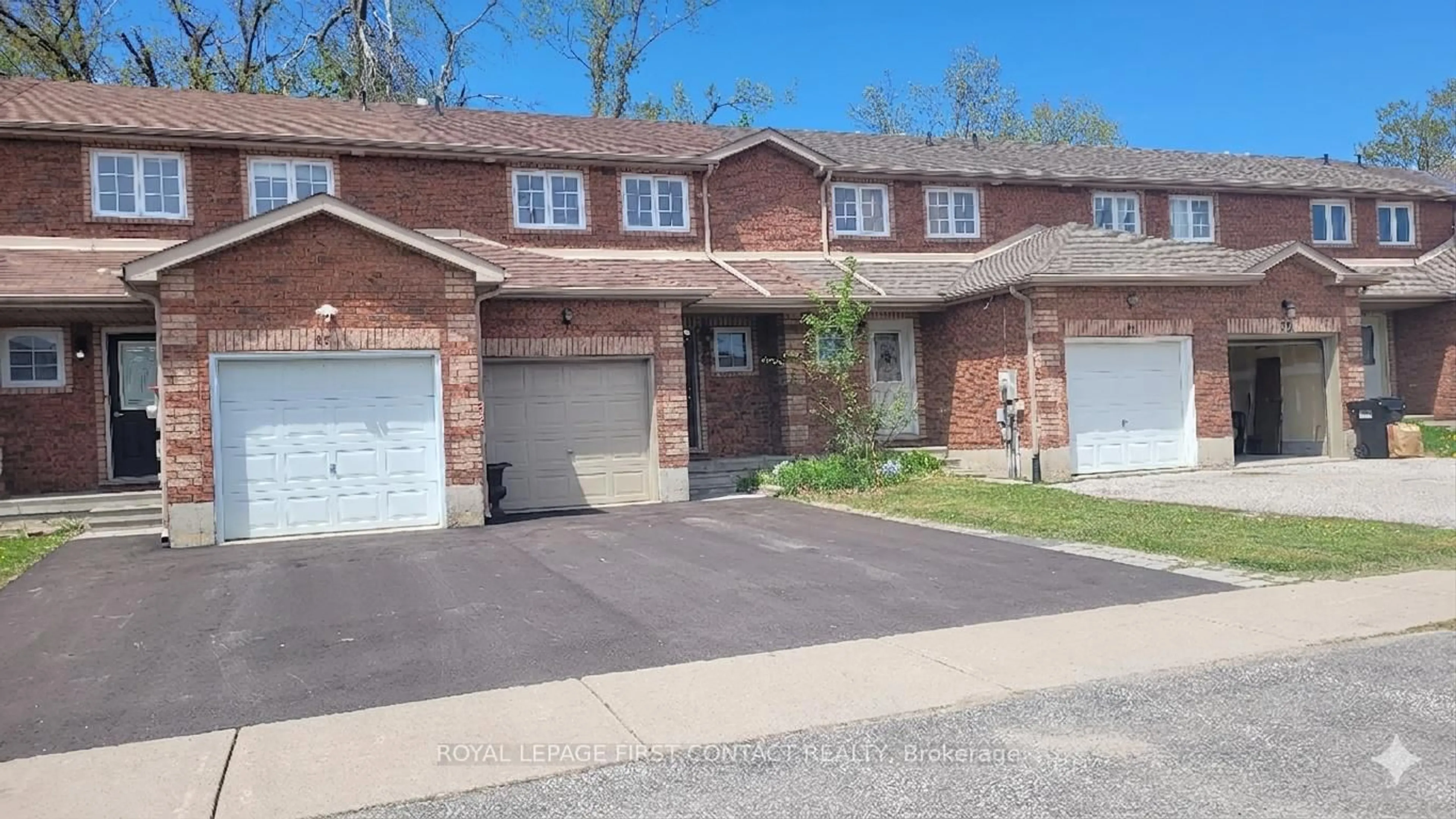 Home with brick exterior material, street for 88 Michael Cres, Barrie Ontario L4M 7C9