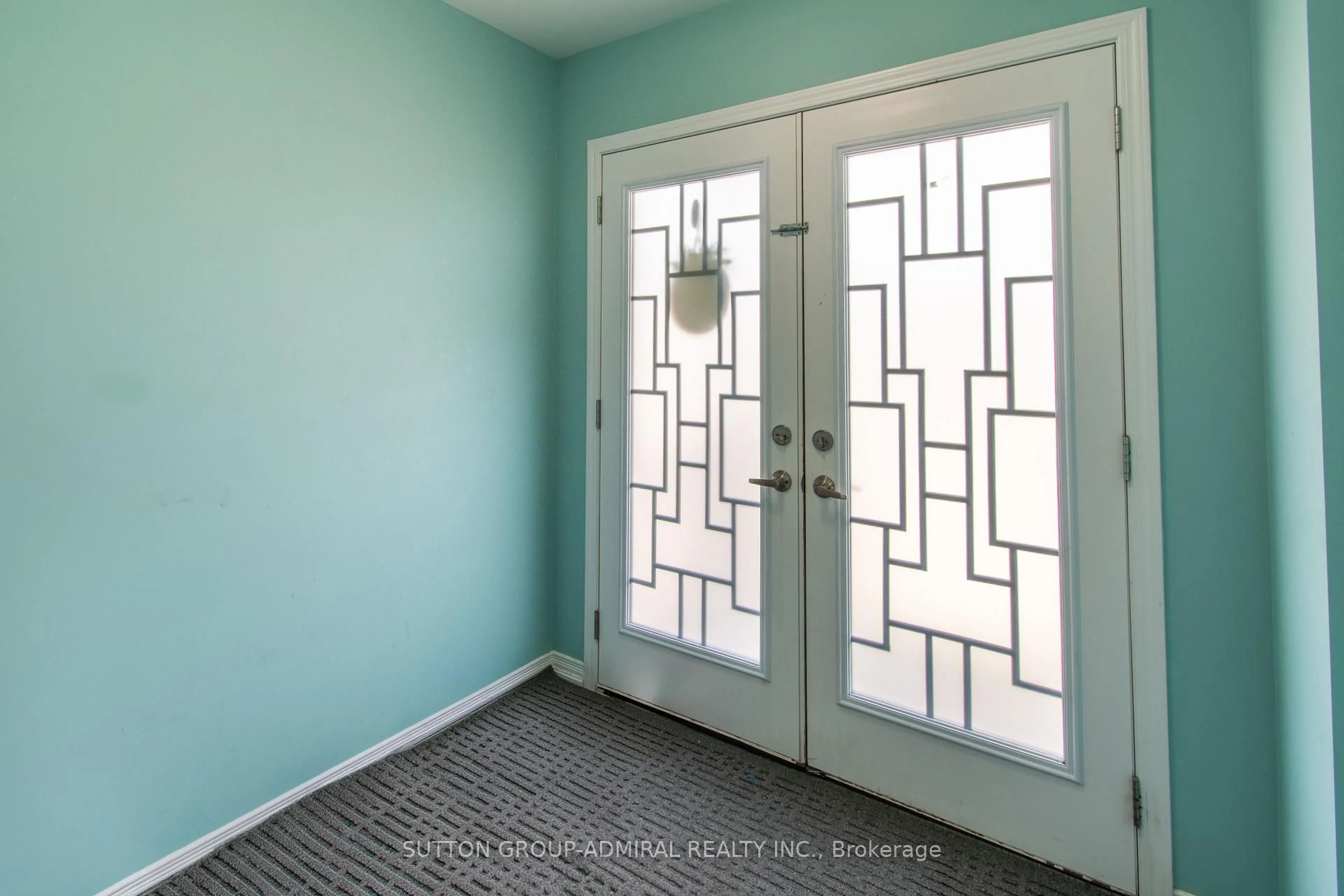 Indoor entryway for 62 Alaskan Hts #1-2, Barrie Ontario L9J 0H9