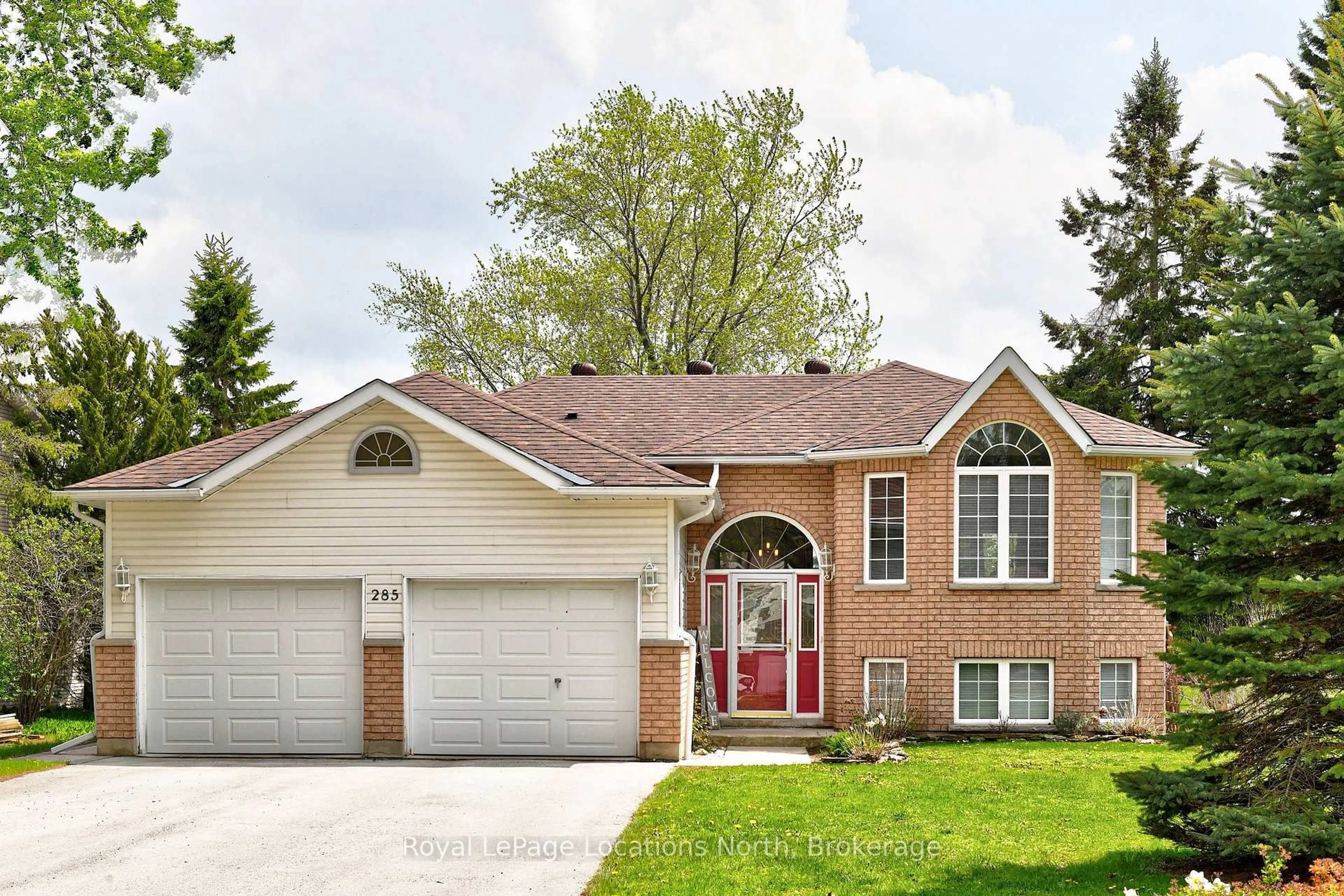 Unknown for 285 Christopher St, Clearview Ontario L0M 1S0