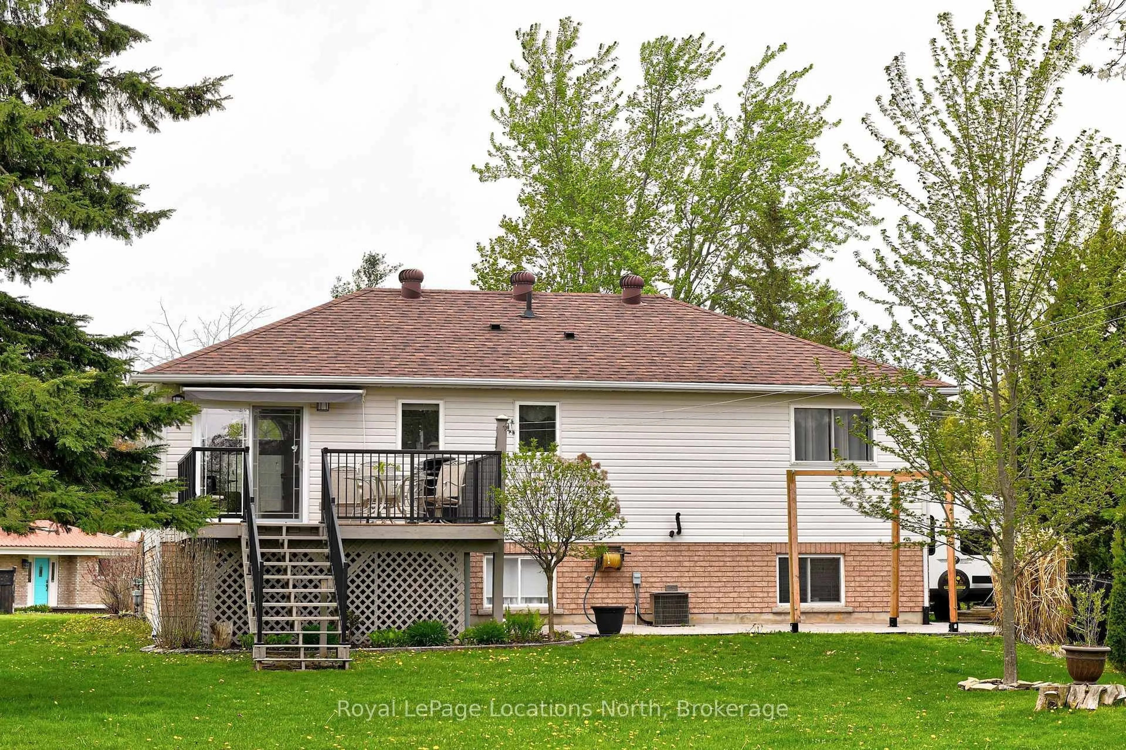 Unknown for 285 Christopher St, Clearview Ontario L0M 1S0