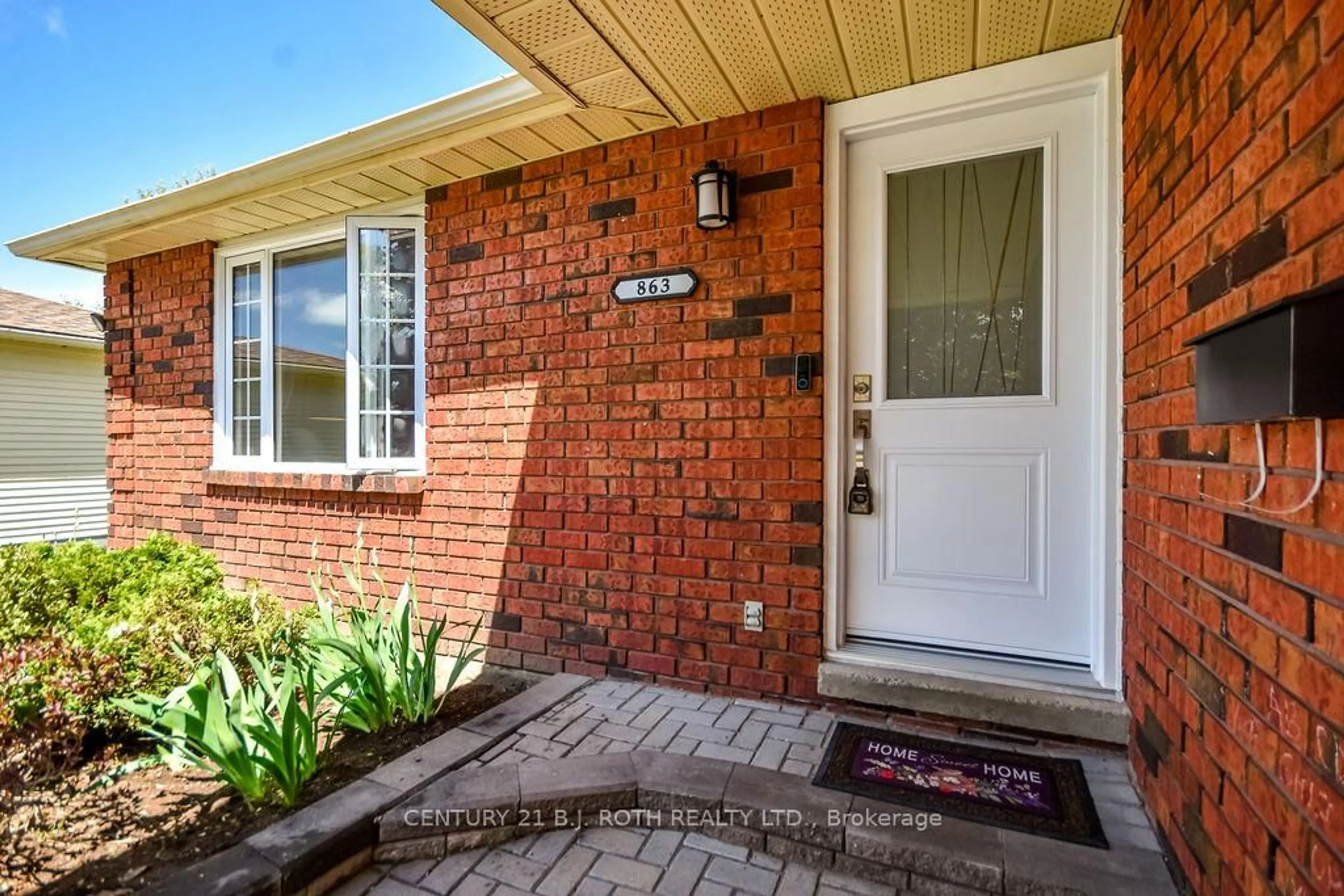 Home with brick exterior material, street for 863 BIRCHWOOD Dr, Midland Ontario L4R 4Y3