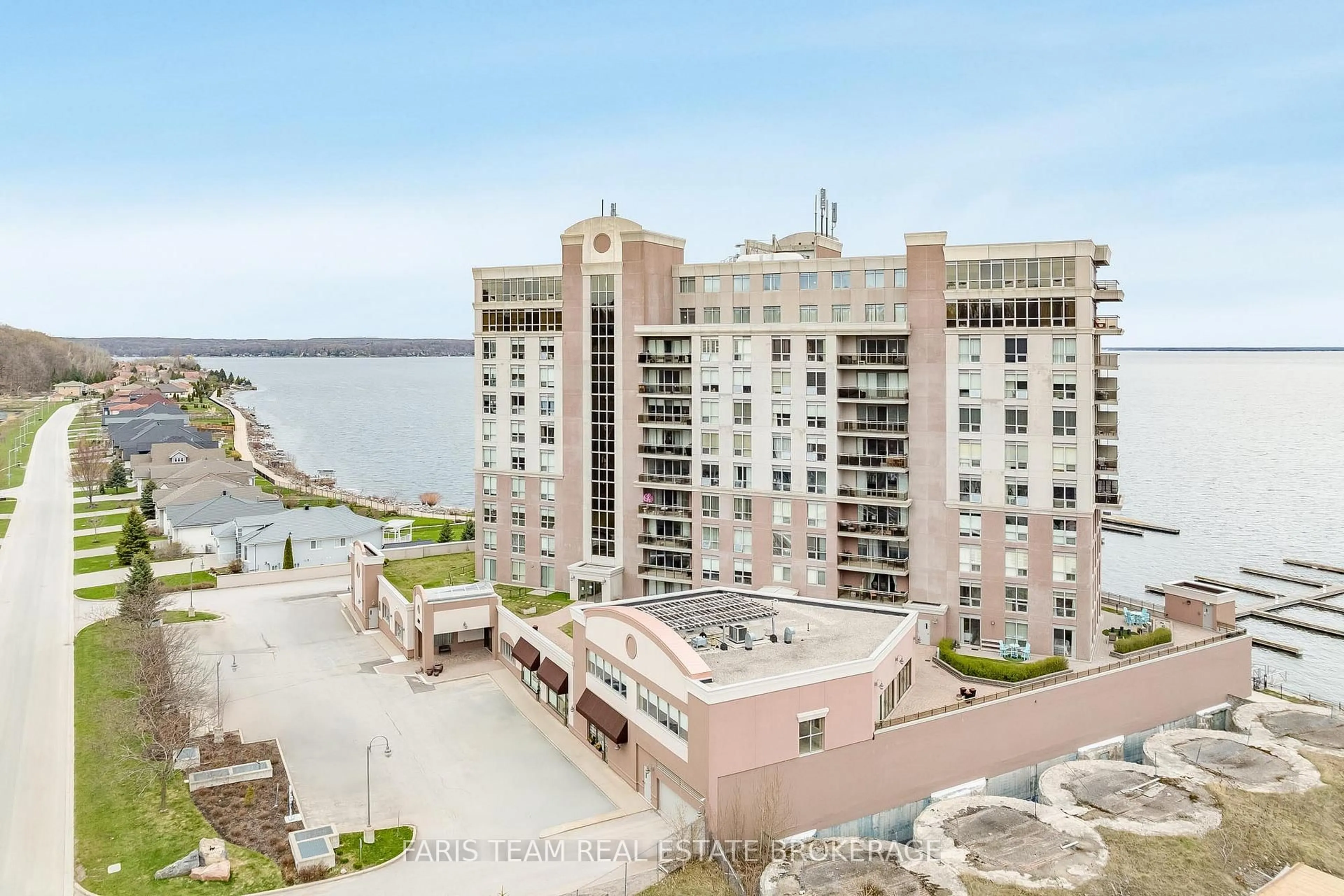 Patio, water/lake/river/ocean view for 699 Aberdeen Blvd #608, Midland Ontario L4R 5P2