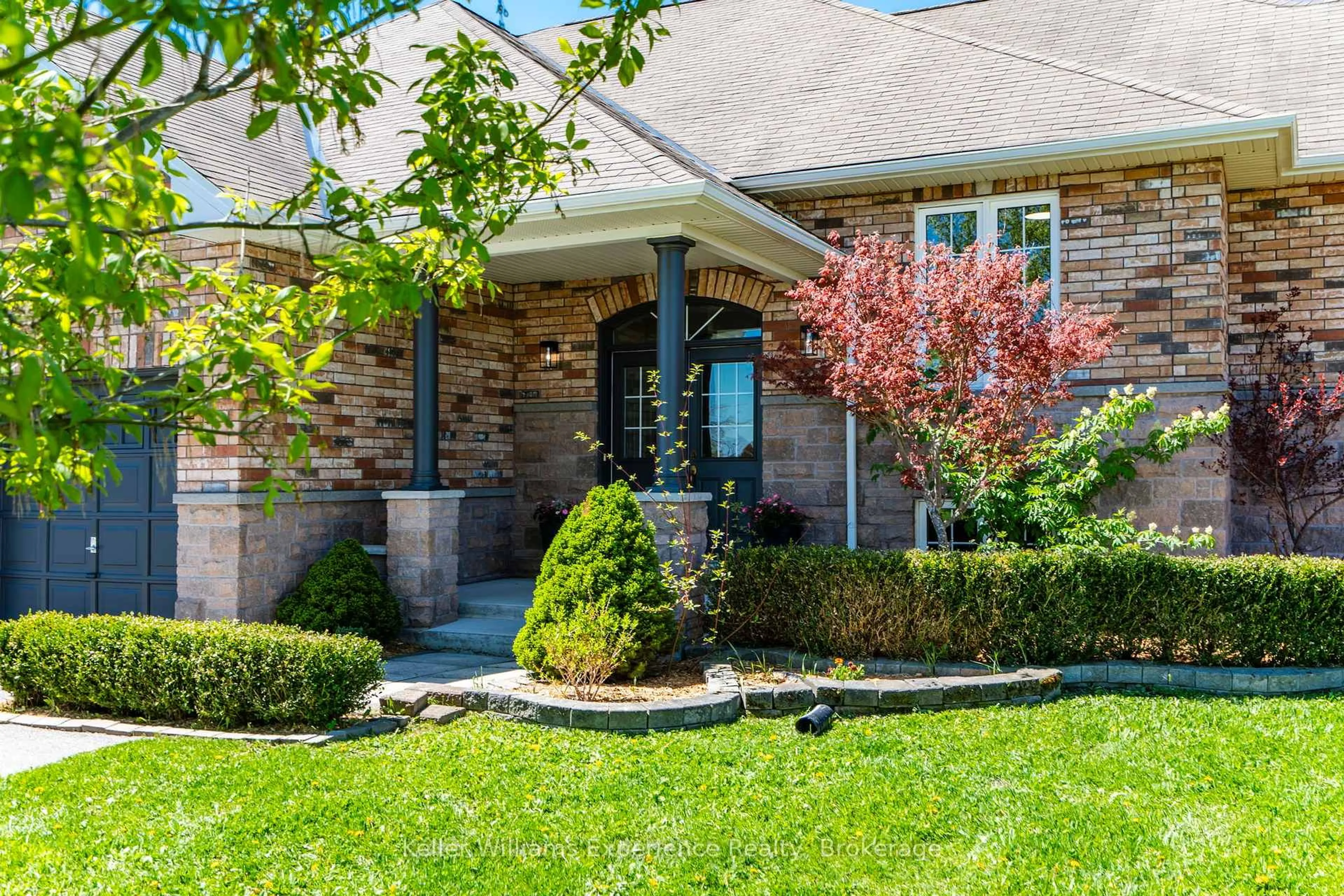 Home with brick exterior material, street for 26 Lynn St, Tiny Ontario L0L 2J0