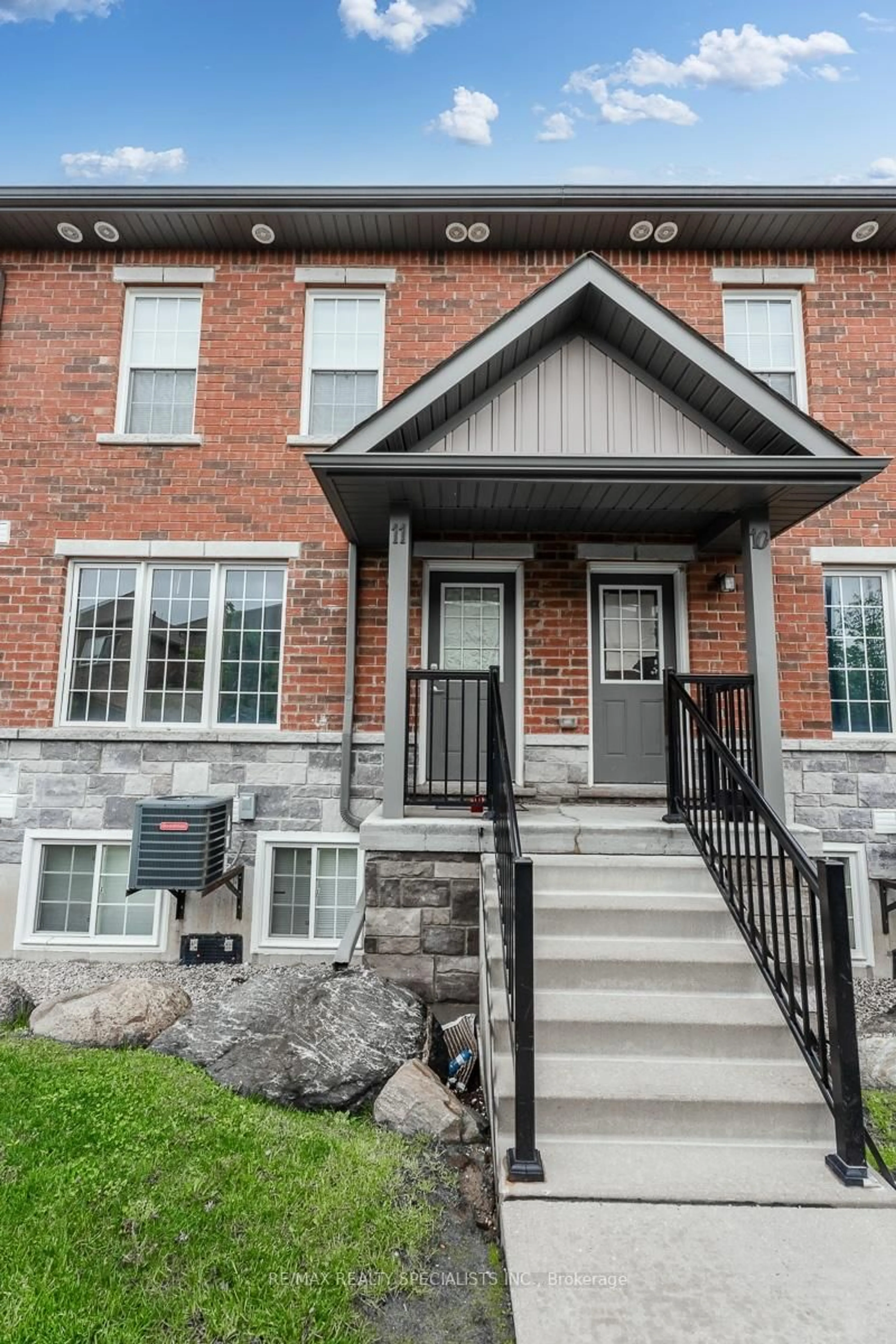 Home with brick exterior material, street for 246 Penetanguishene Rd #11, Barrie Ontario L4M 7C2