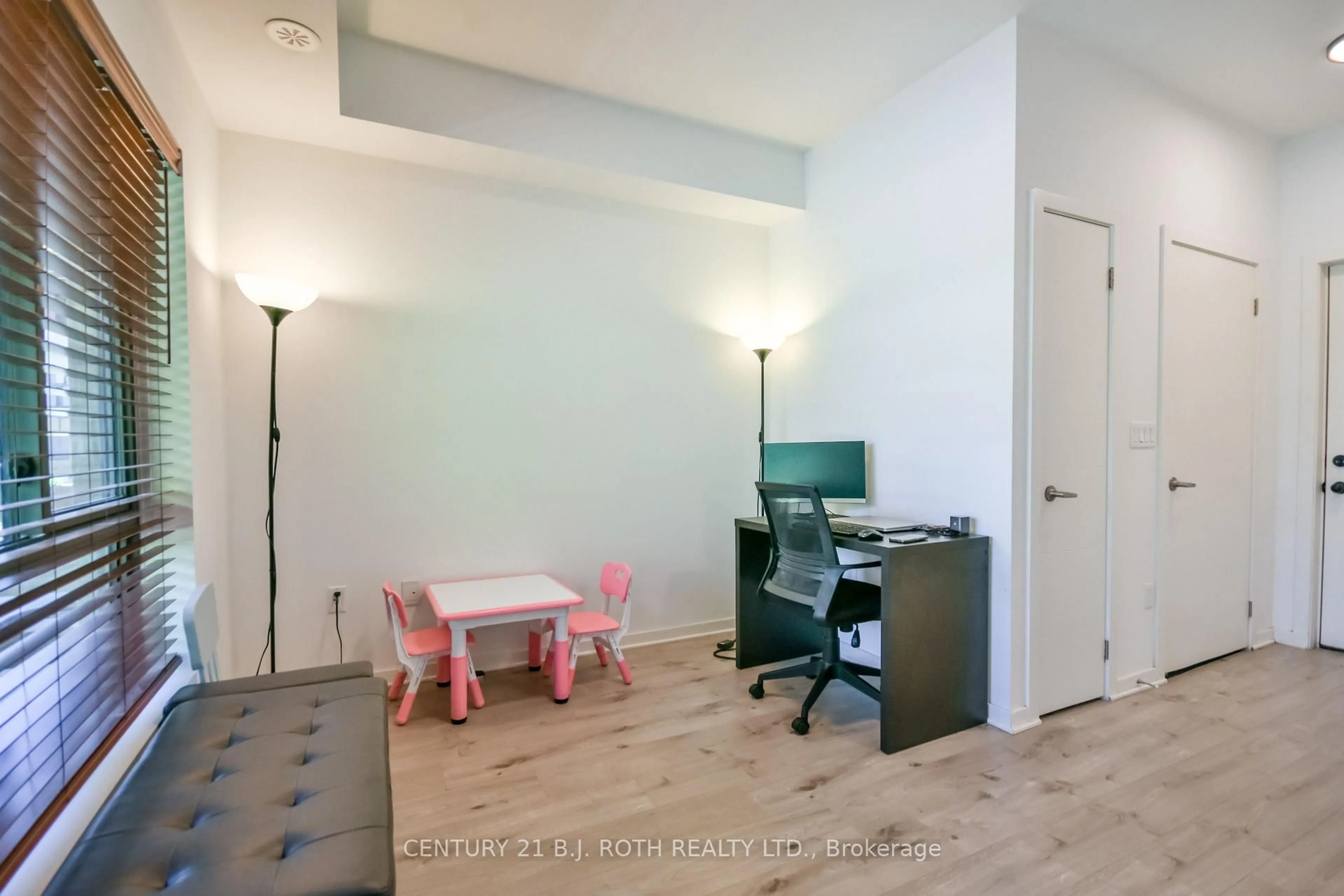 A pic of a room for 369 Essa Rd #64, Barrie Ontario L4N 9C8