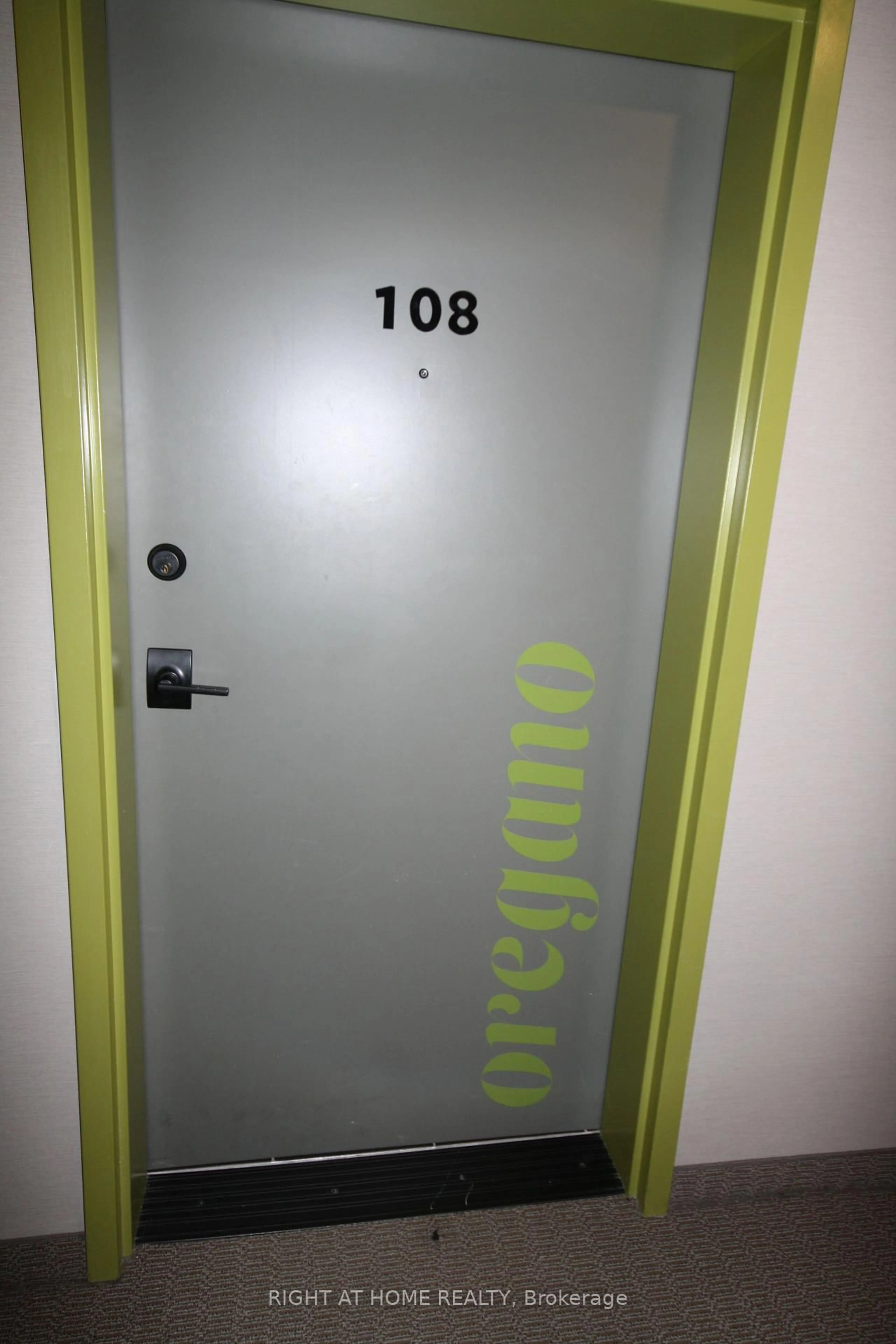 Unknown for 5 Chef Lane #108, Barrie Ontario L9J 0J8