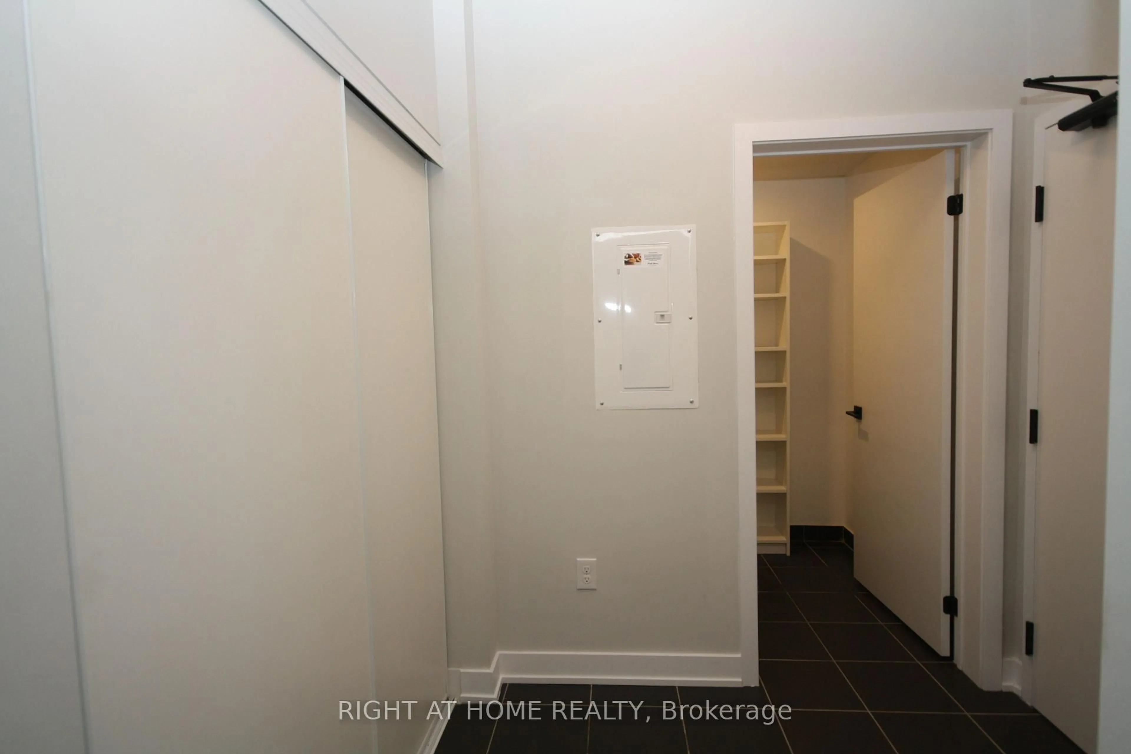 A pic of a room for 5 Chef Lane #108, Barrie Ontario L9J 0J8