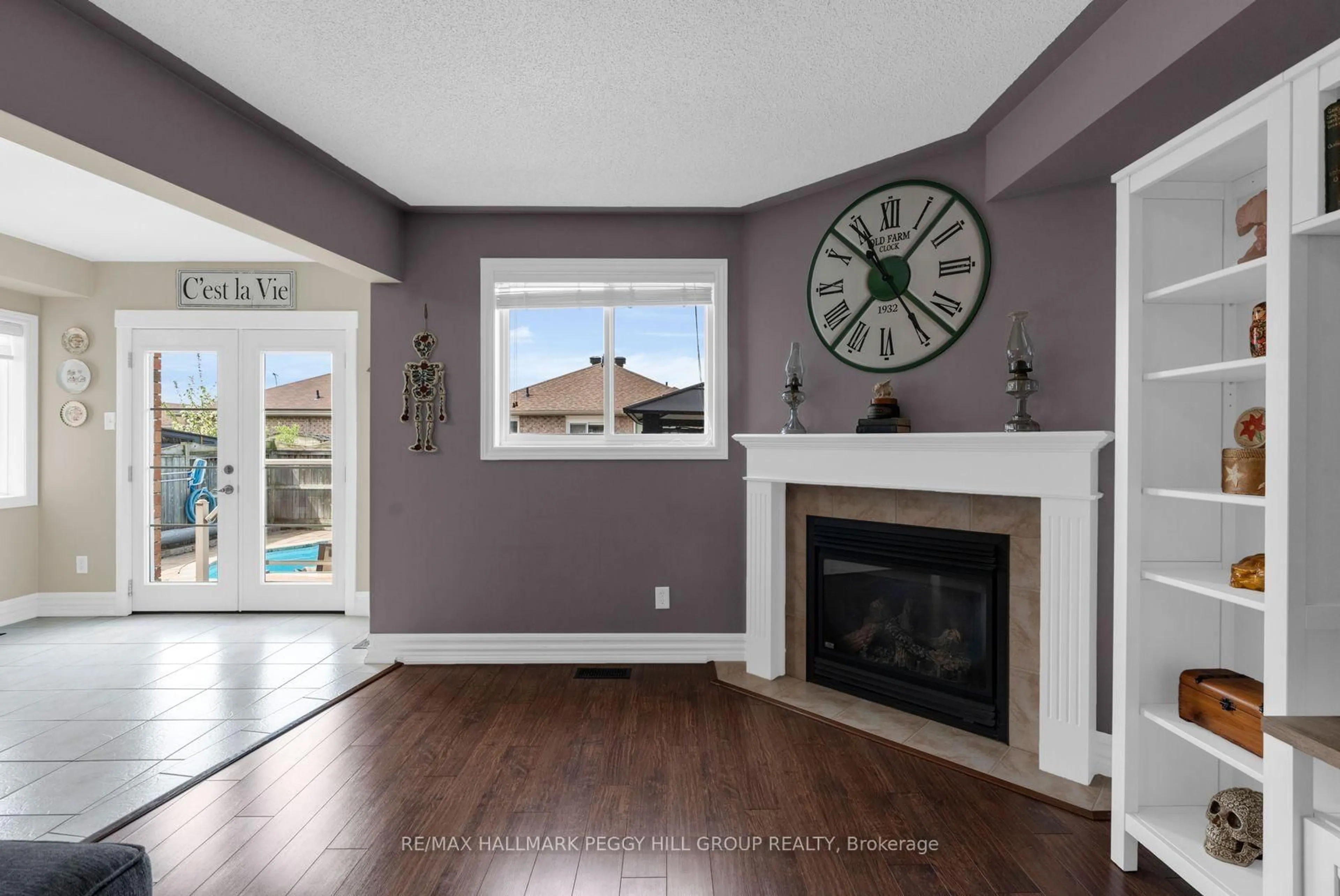 Unknown for 106 Bird St, Barrie Ontario L4N 0W6