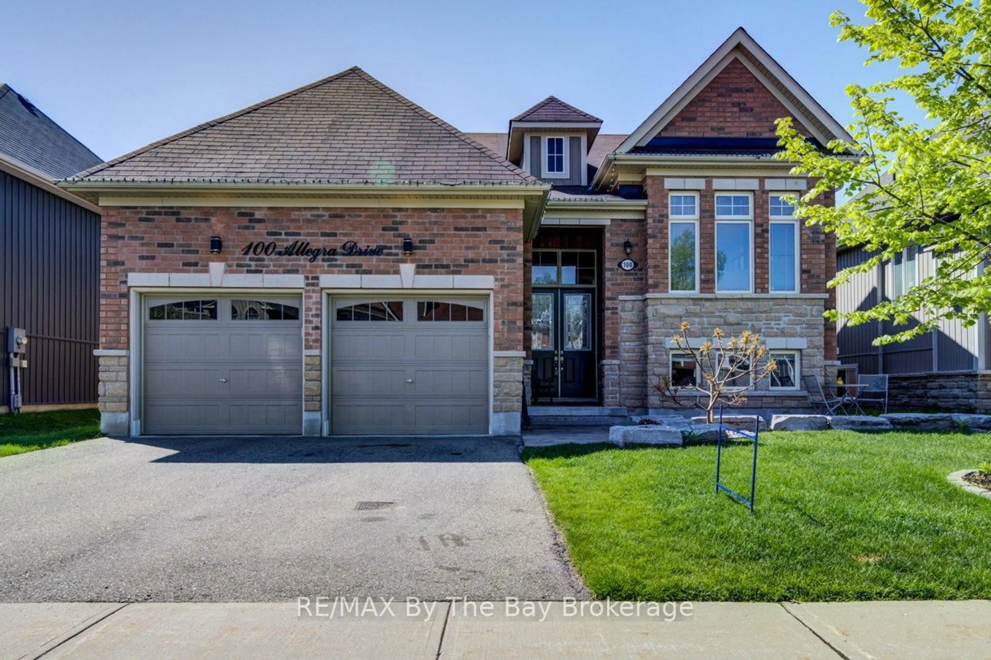 Home with brick exterior material, street for 100 ALLEGRA Dr, Wasaga Beach Ontario L9Z 1P2