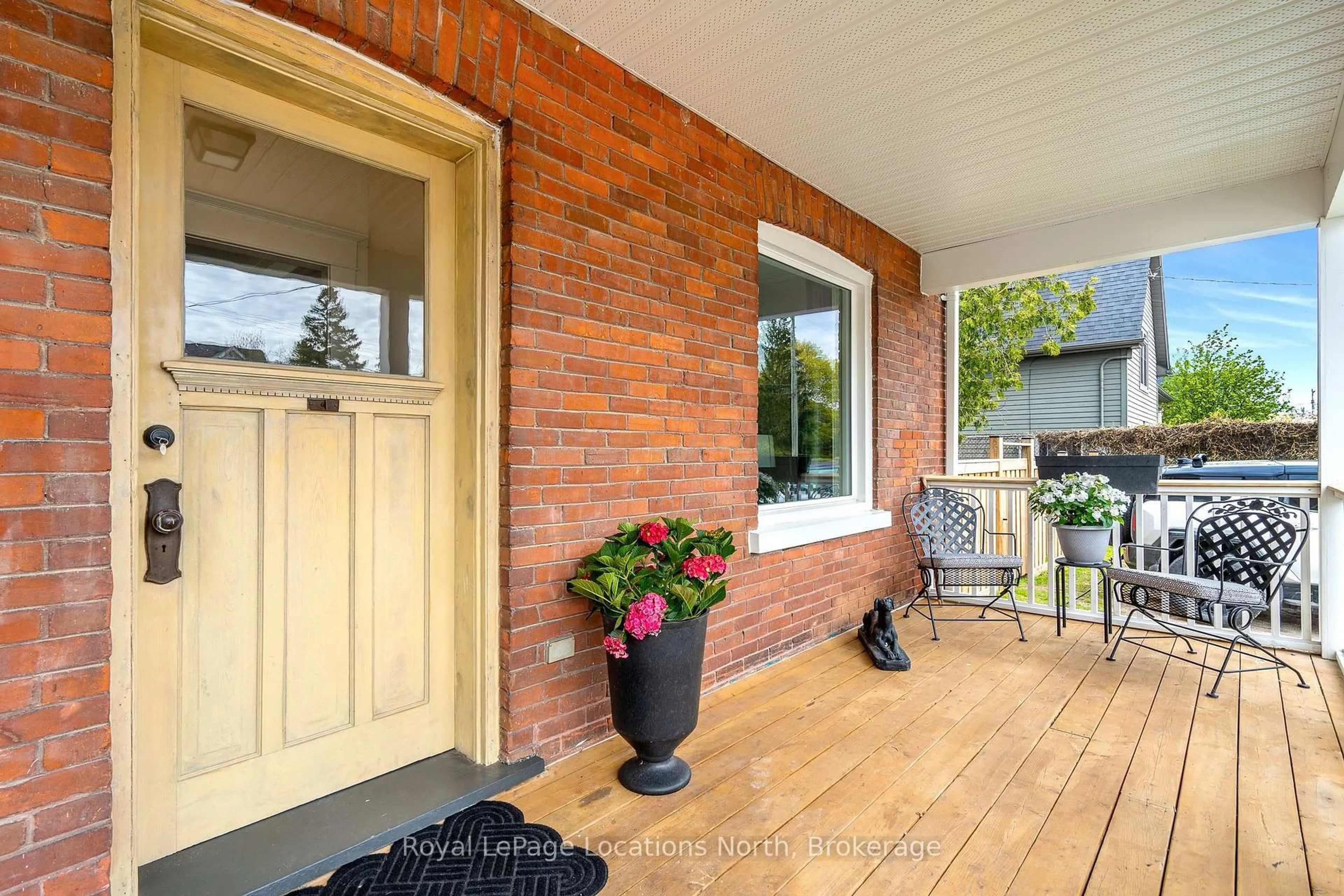Unknown for 119 Napier St, Collingwood Ontario L9Y 3T1