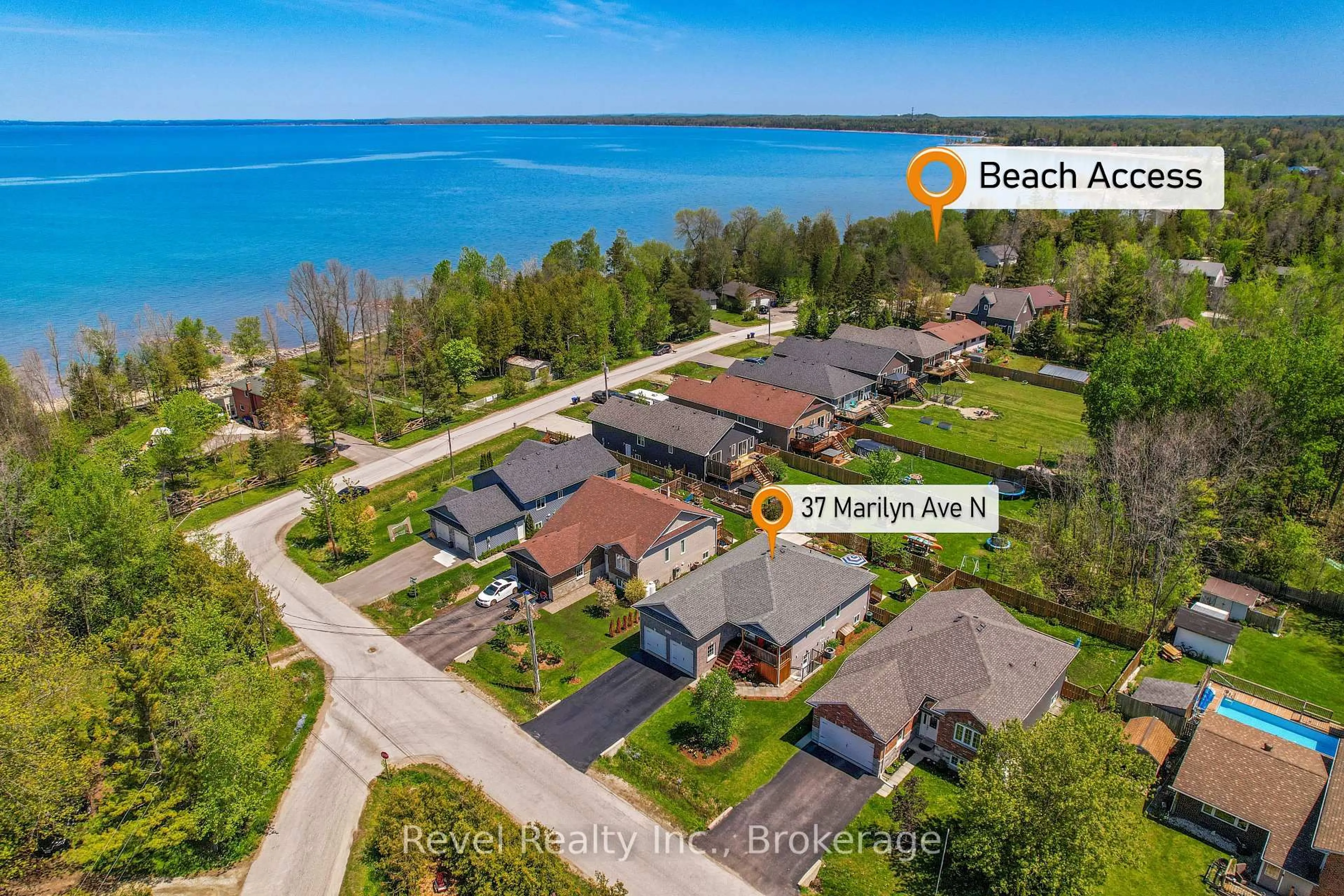 A pic from outside/outdoor area/front of a property/back of a property/a pic from drone, water/lake/river/ocean view for 37 Marilyn Ave, Wasaga Beach Ontario L9Z 2Y5