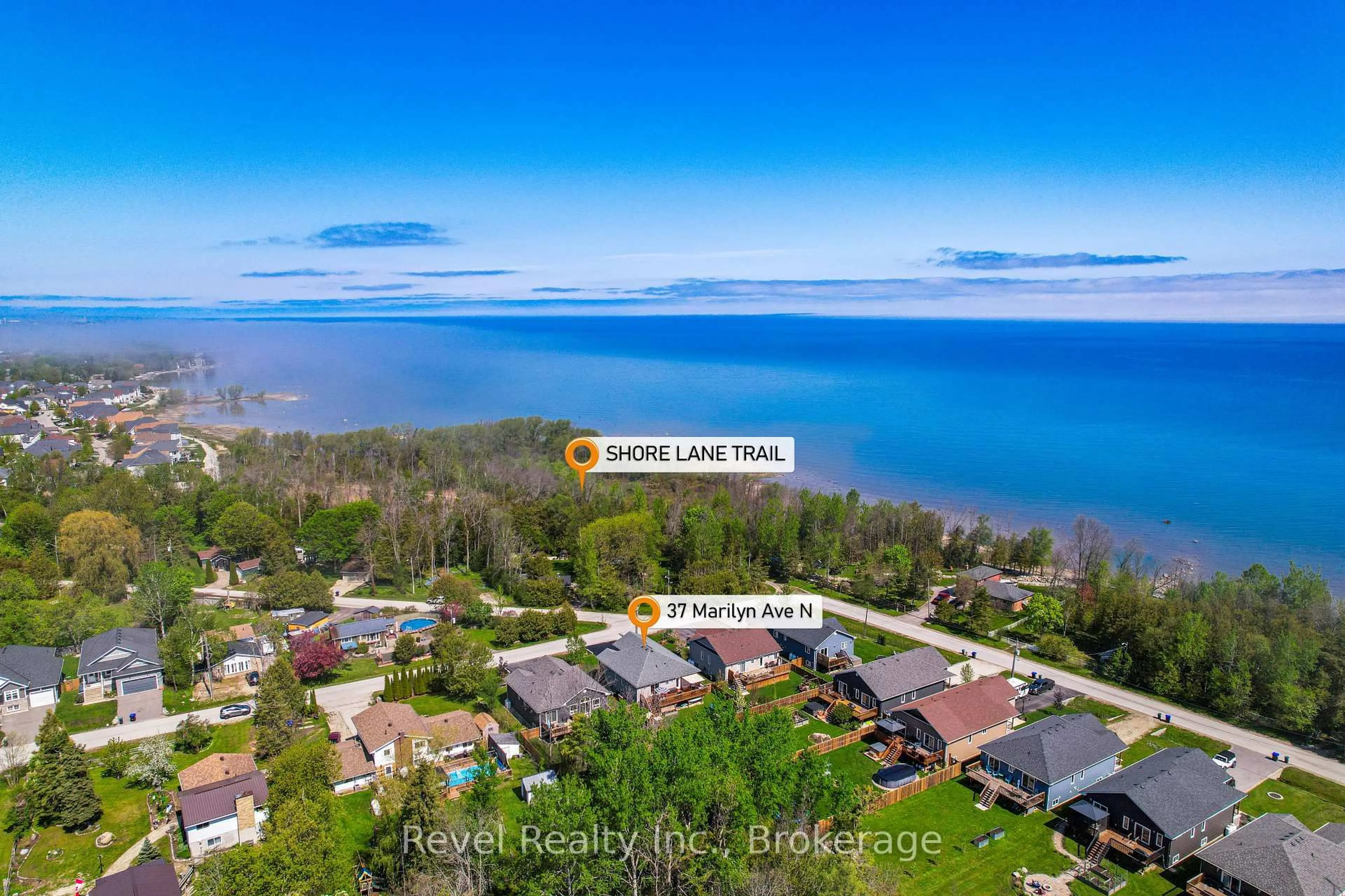 A pic from outside/outdoor area/front of a property/back of a property/a pic from drone, water/lake/river/ocean view for 37 Marilyn Ave, Wasaga Beach Ontario L9Z 2Y5