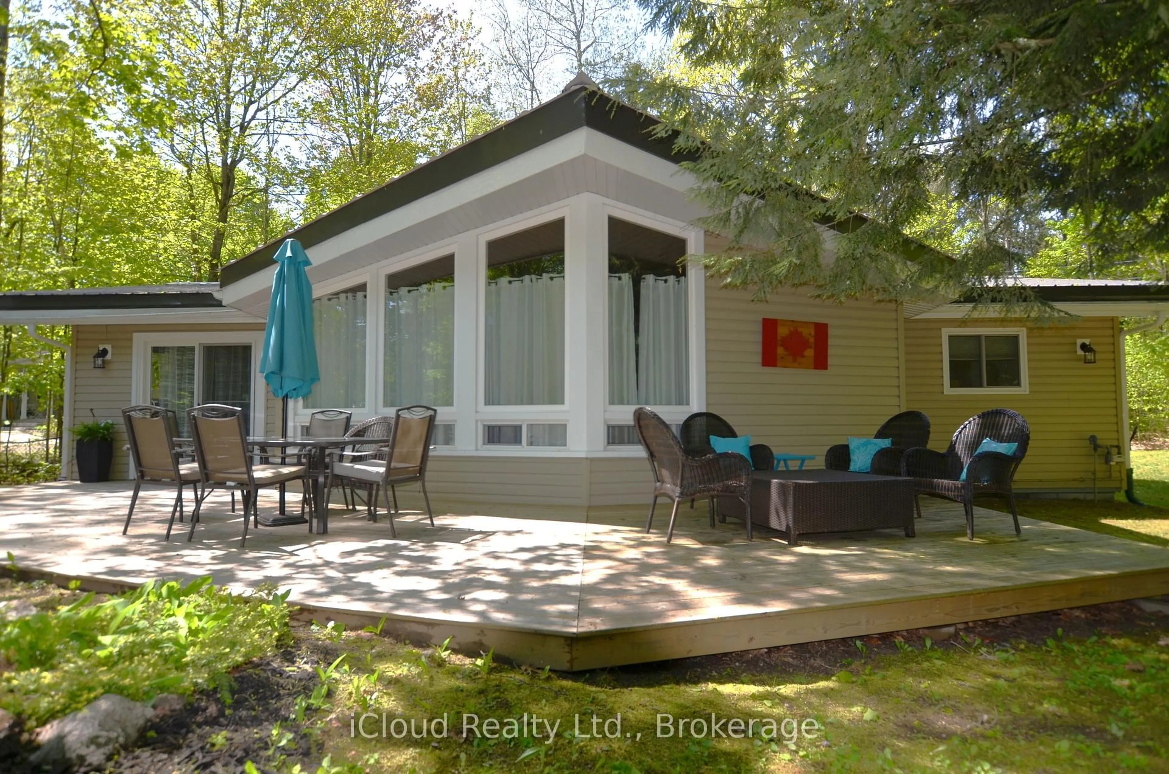 Patio, water/lake/river/ocean view for 20 Roberval Circ, Tiny Ontario L9M 0E1