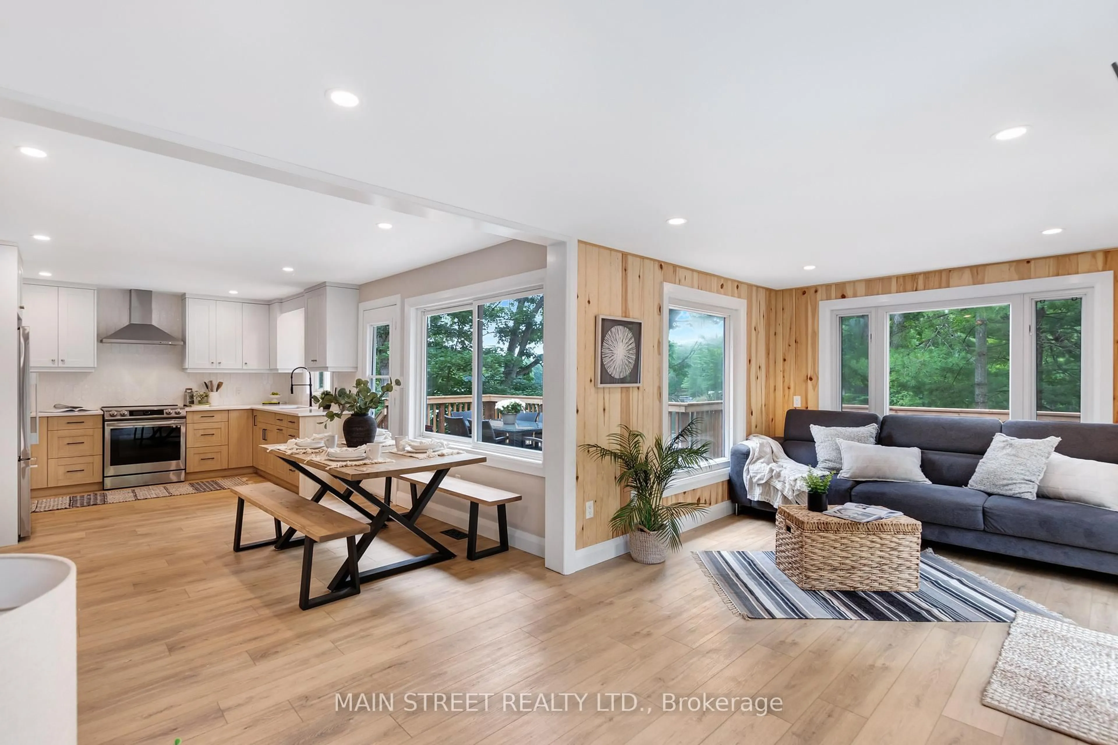 Open concept kitchen, wood/laminate floor for 3127 Grange Ave, Severn Ontario P0E 1N0