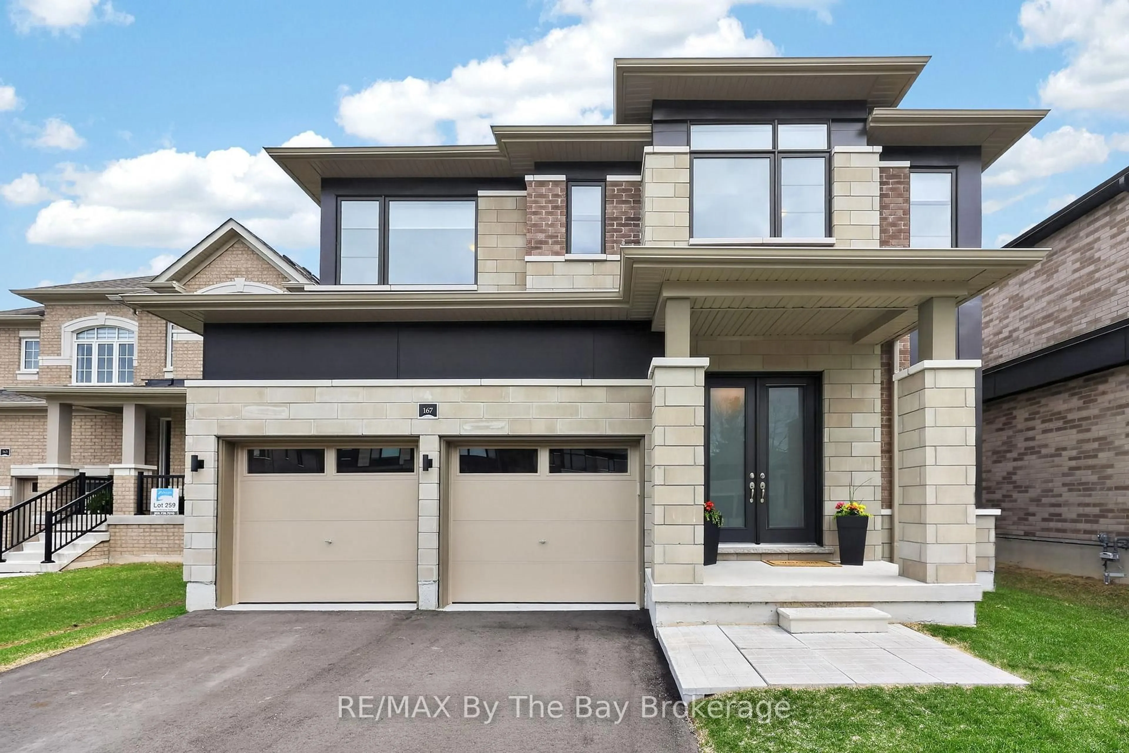 Home with brick exterior material, street for 167 Rosanne Circ, Wasaga Beach Ontario L9Z 0N1