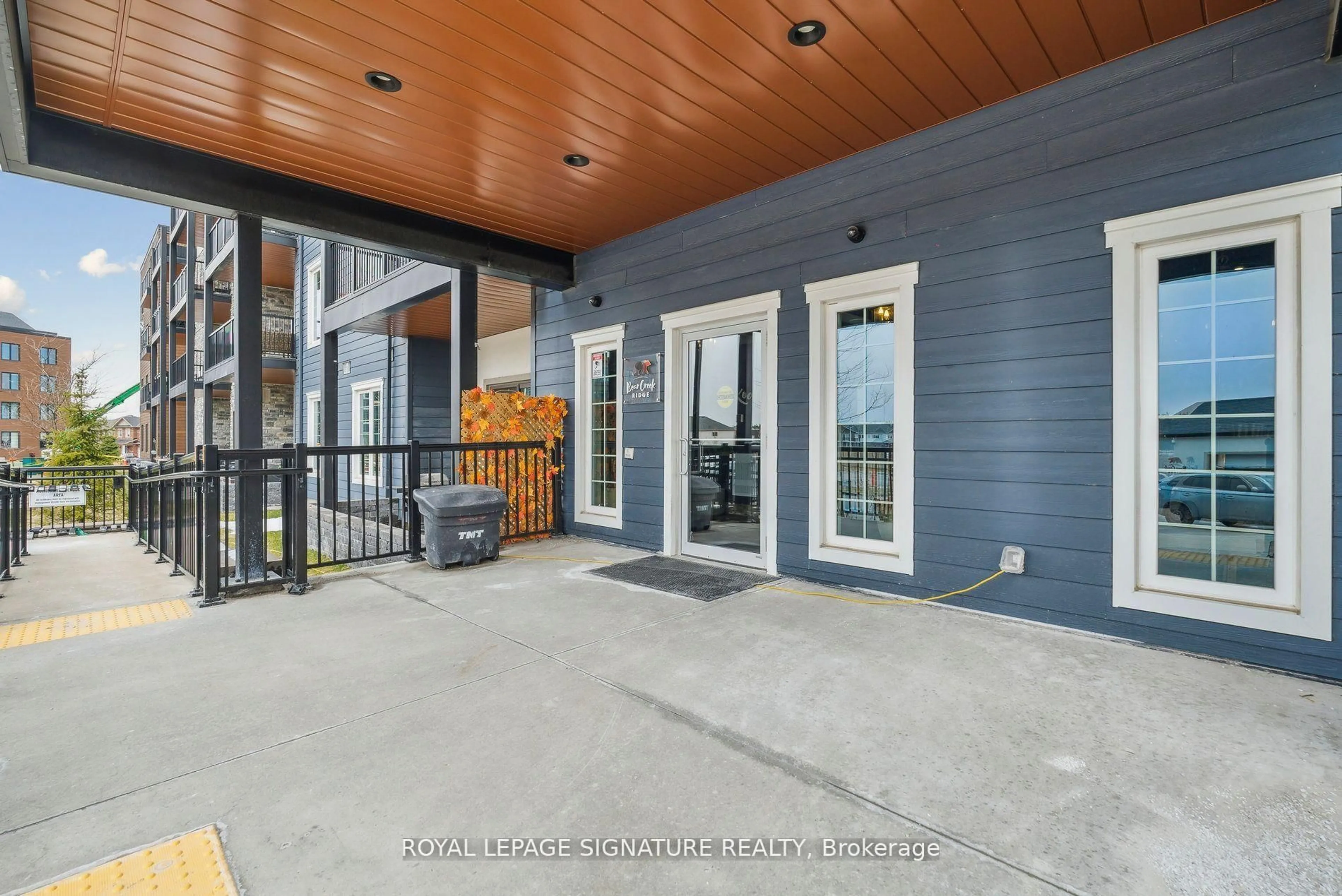 Patio, unknown for 54 Koda St #205, Barrie Ontario L9J 0J6