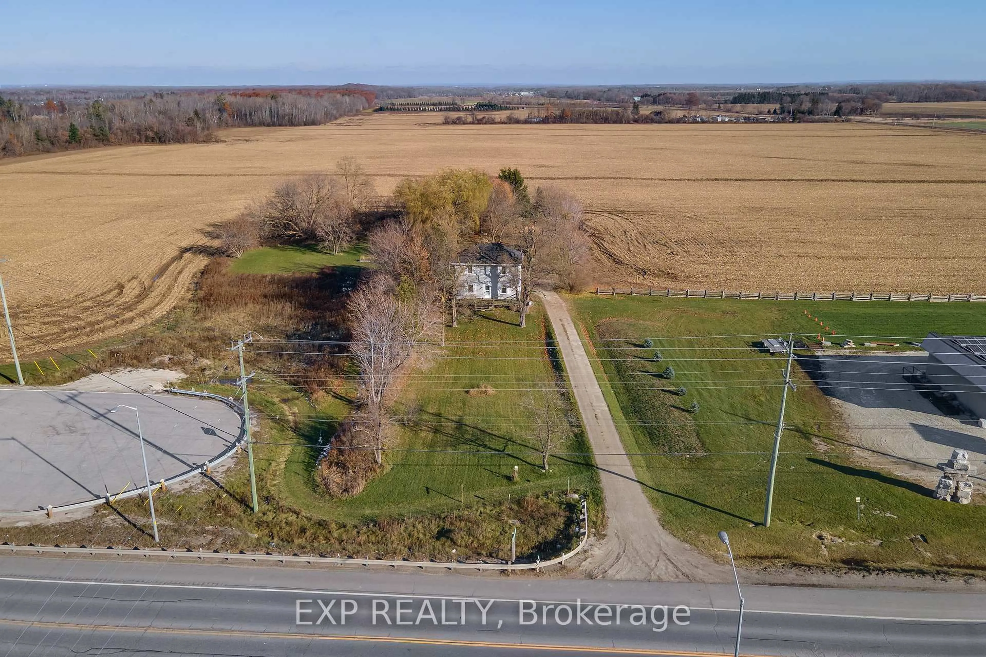 A pic from outside/outdoor area/front of a property/back of a property/a pic from drone, building for 8184 26 Highway, Clearview Ontario L0M 1S0