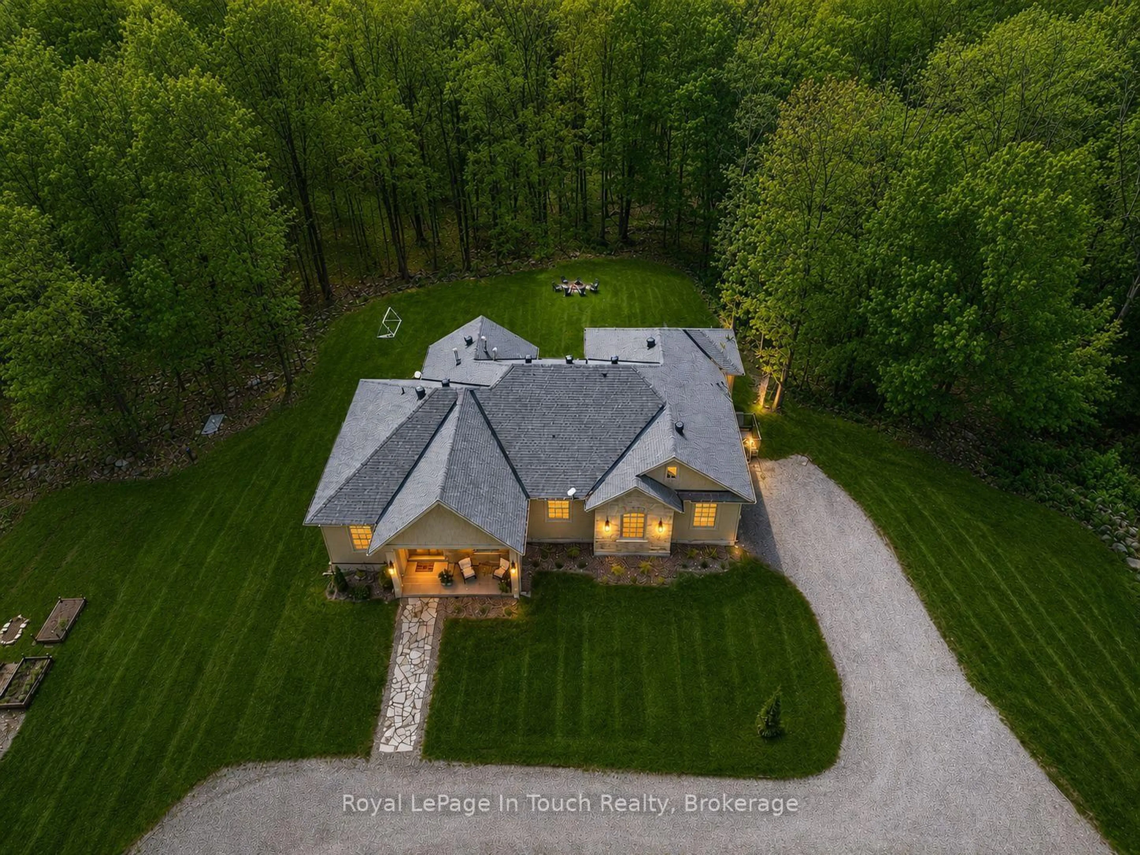 A pic from outside/outdoor area/front of a property/back of a property/a pic from drone, unknown for 62 Tanners Rd, Tay Ontario L0K 2C0