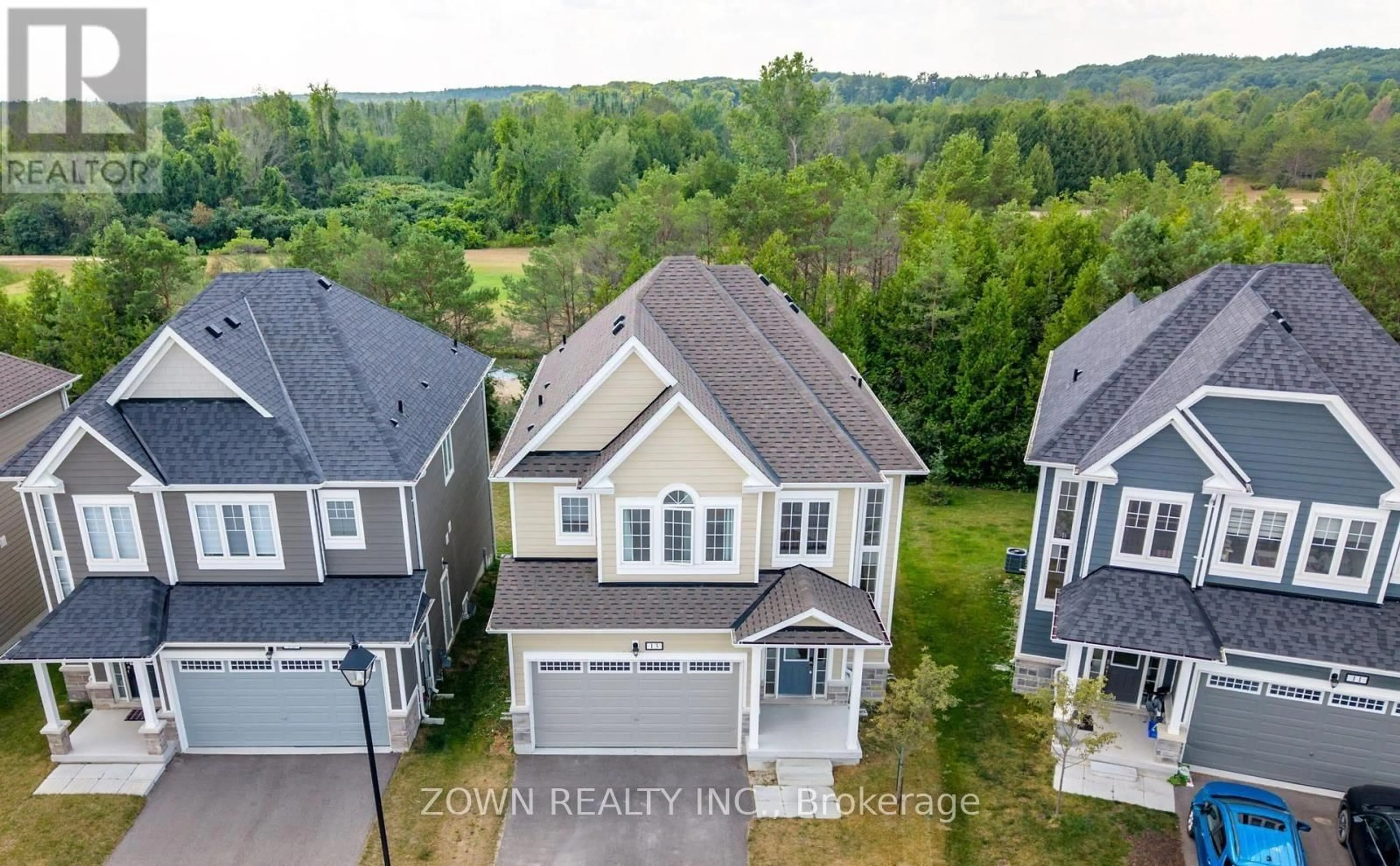 A pic from outside/outdoor area/front of a property/back of a property/a pic from drone, unknown for 13 Abby Dr, Wasaga Beach Ontario L9Z 0K1