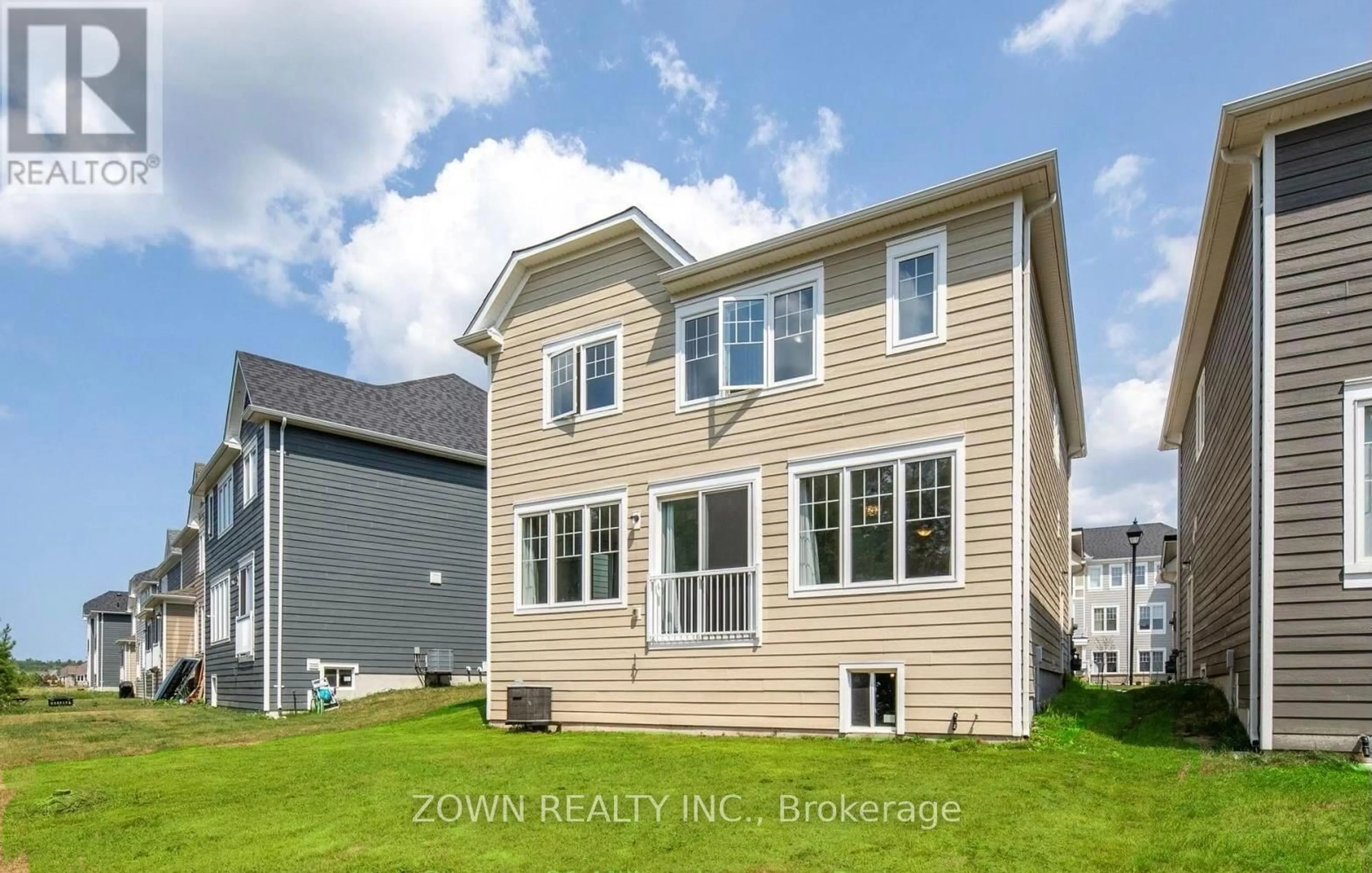 Home with vinyl exterior material, unknown for 13 Abby Dr, Wasaga Beach Ontario L9Z 0K1