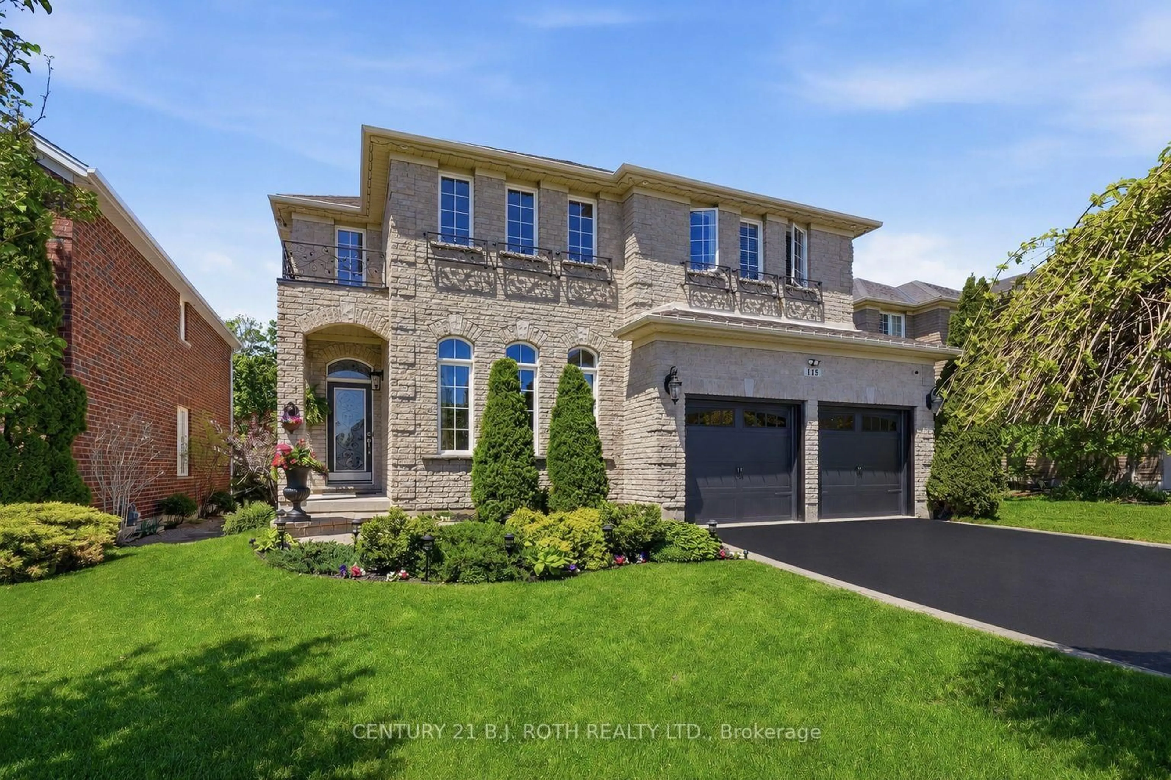 Home with brick exterior material, street for 115 Sandringham Dr, Barrie Ontario L4N 0Y9