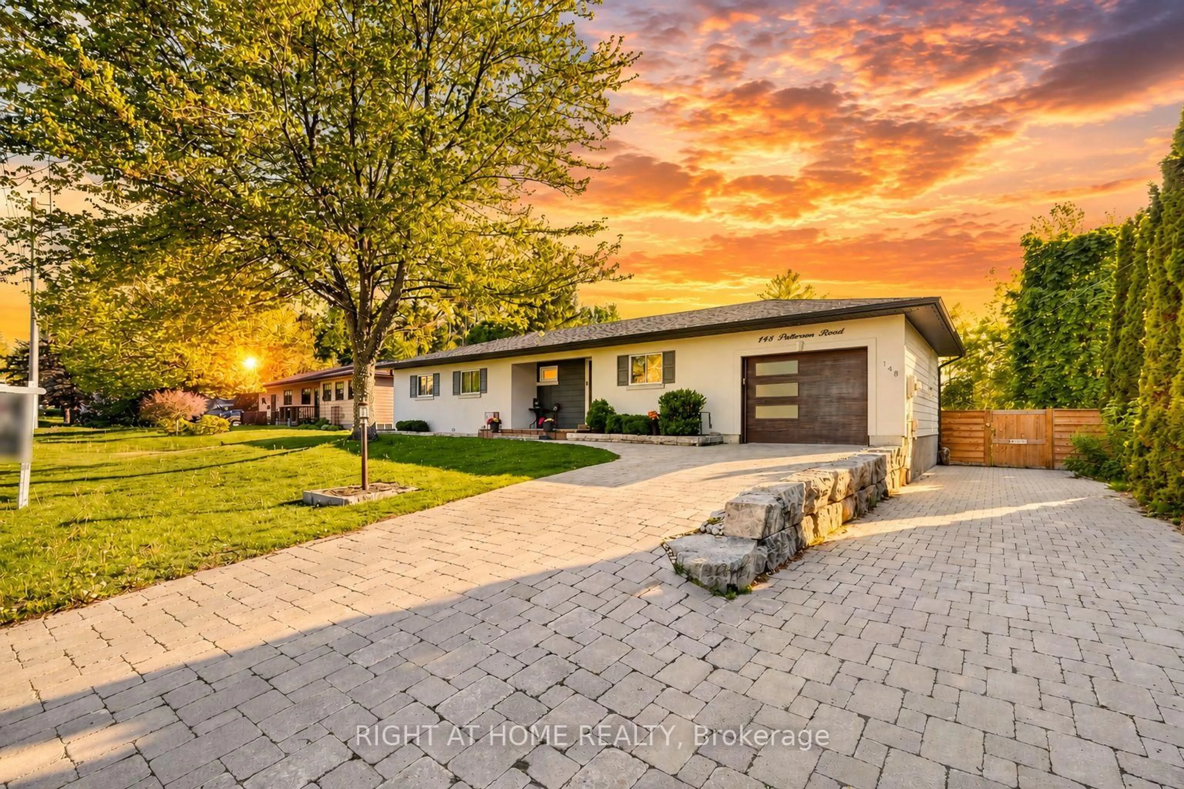 Home with brick exterior material, street for 148 Patterson Rd, Barrie Ontario L4N 3W4