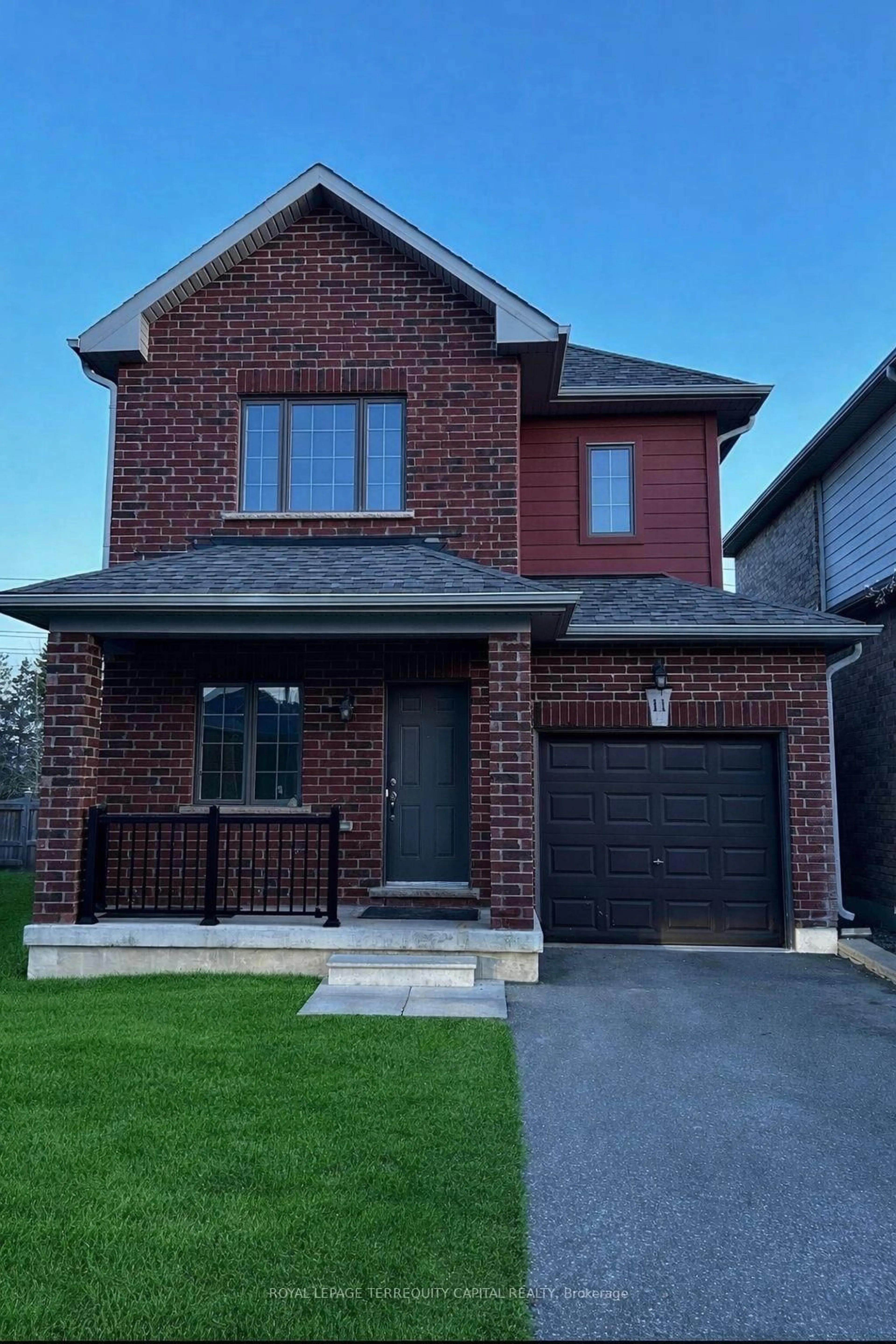 Home with brick exterior material, street for 11 Bedford Estates Cres, Barrie Ontario L4N 9K5