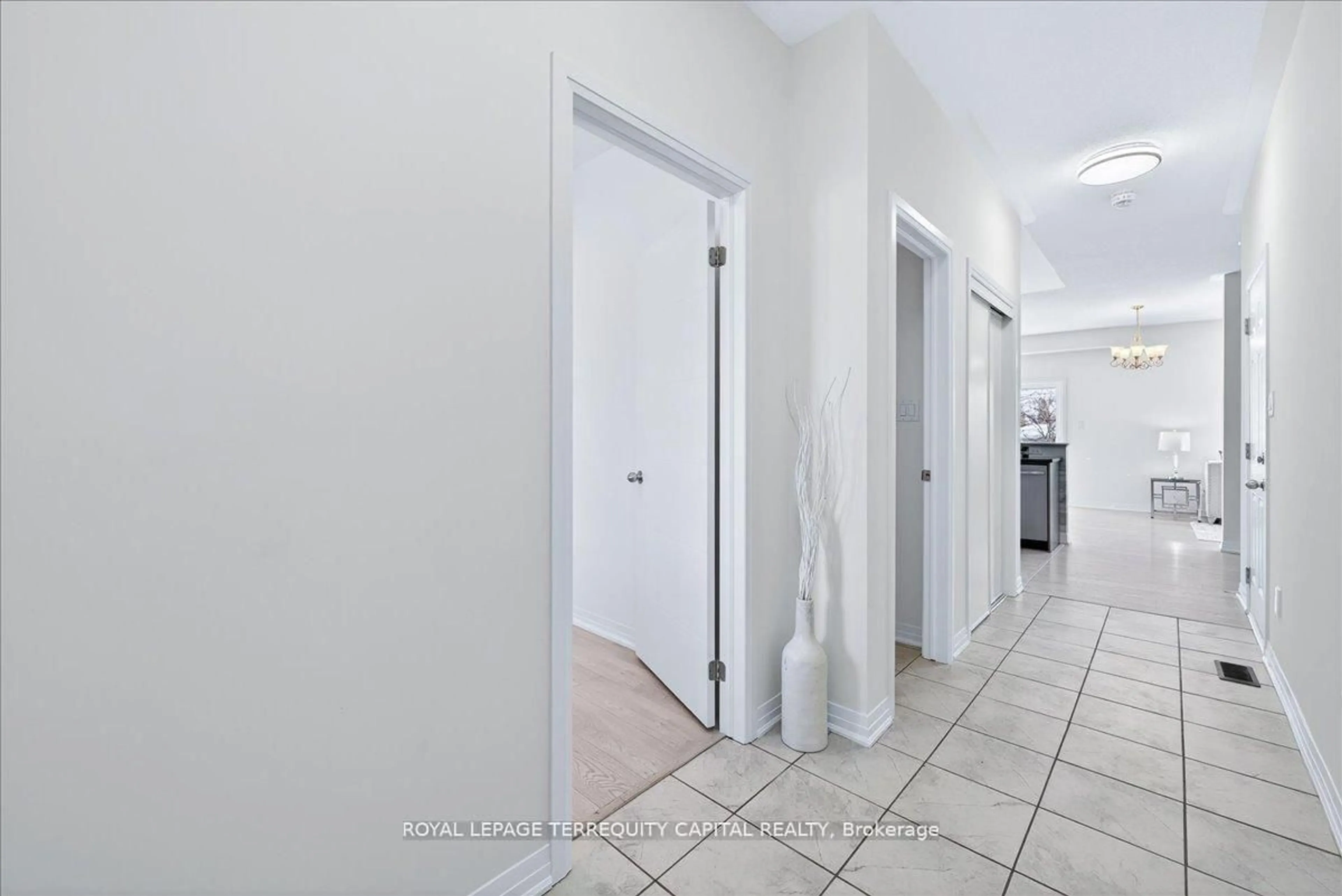 Unknown for 11 Bedford Estates Cres, Barrie Ontario L4N 9K5