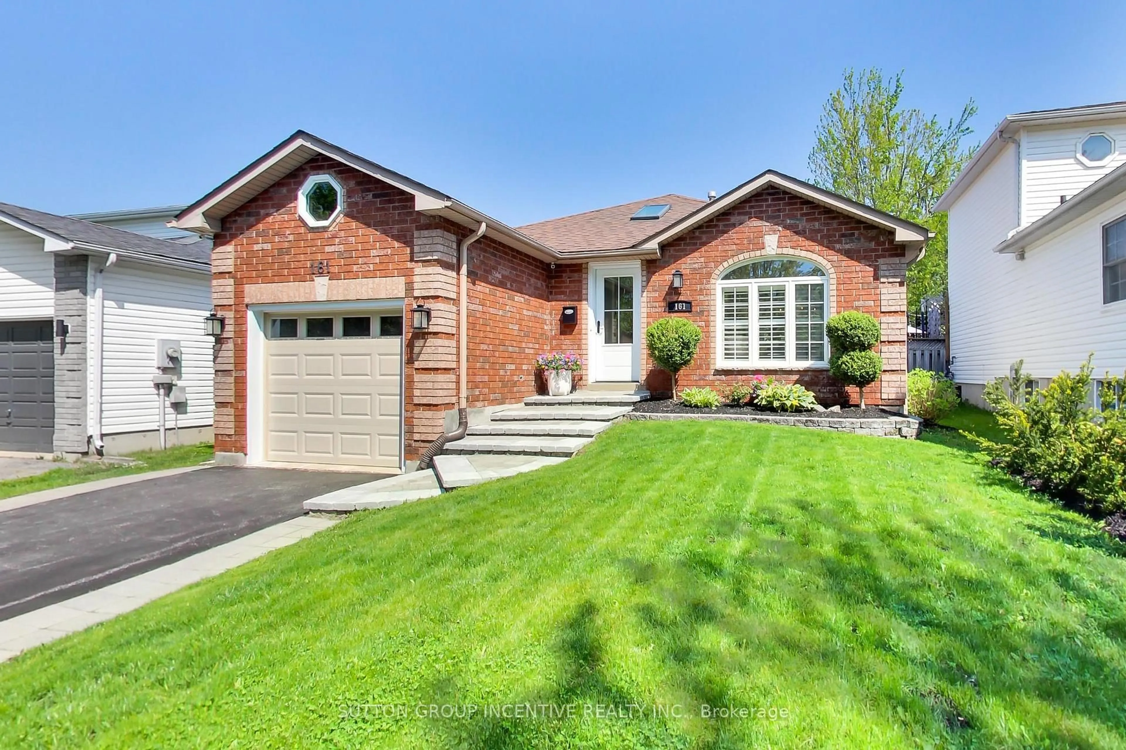Home with brick exterior material, street for 161 Columbia Rd, Barrie Ontario L4N 8E3