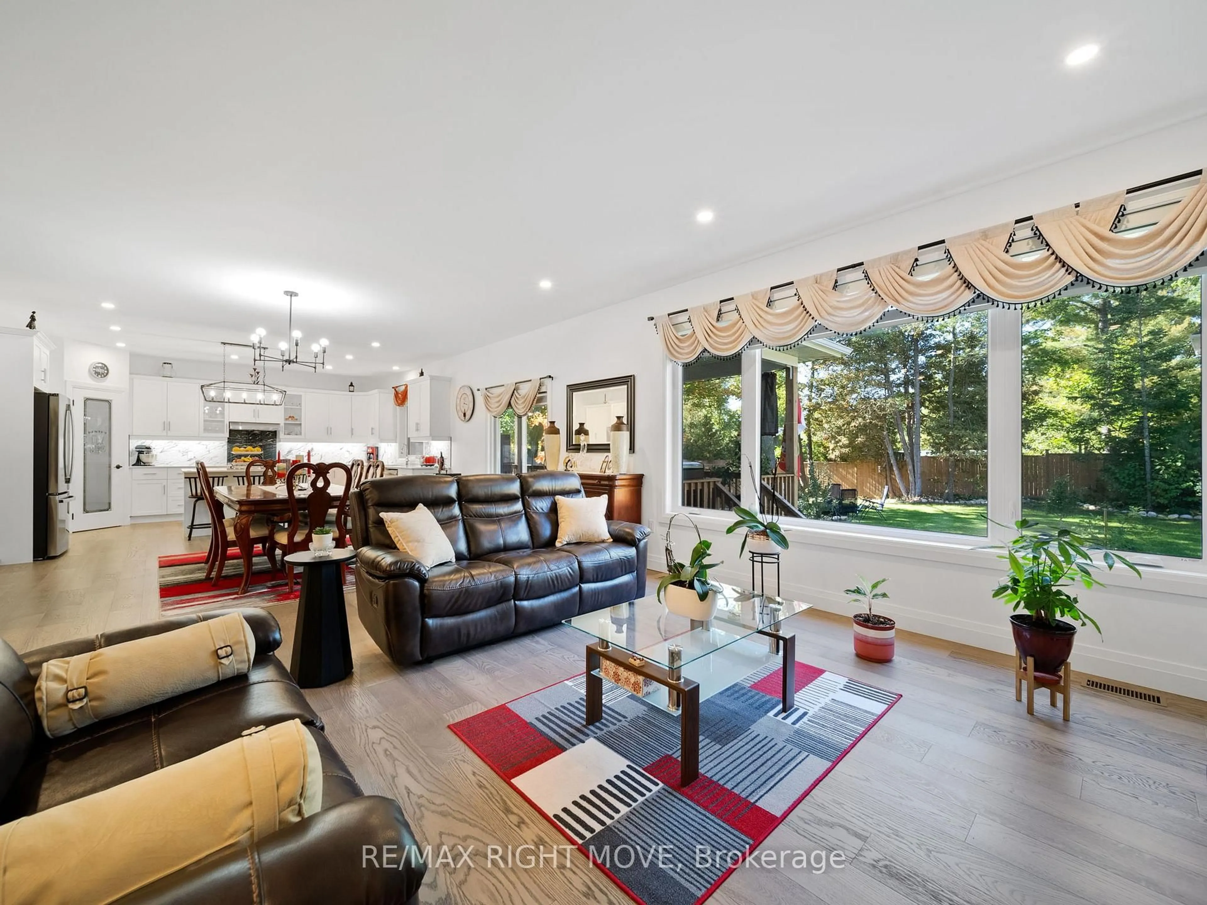 Living room with furniture, unknown for 22 Bellehumeur Rd, Tiny Ontario L9M 0J1